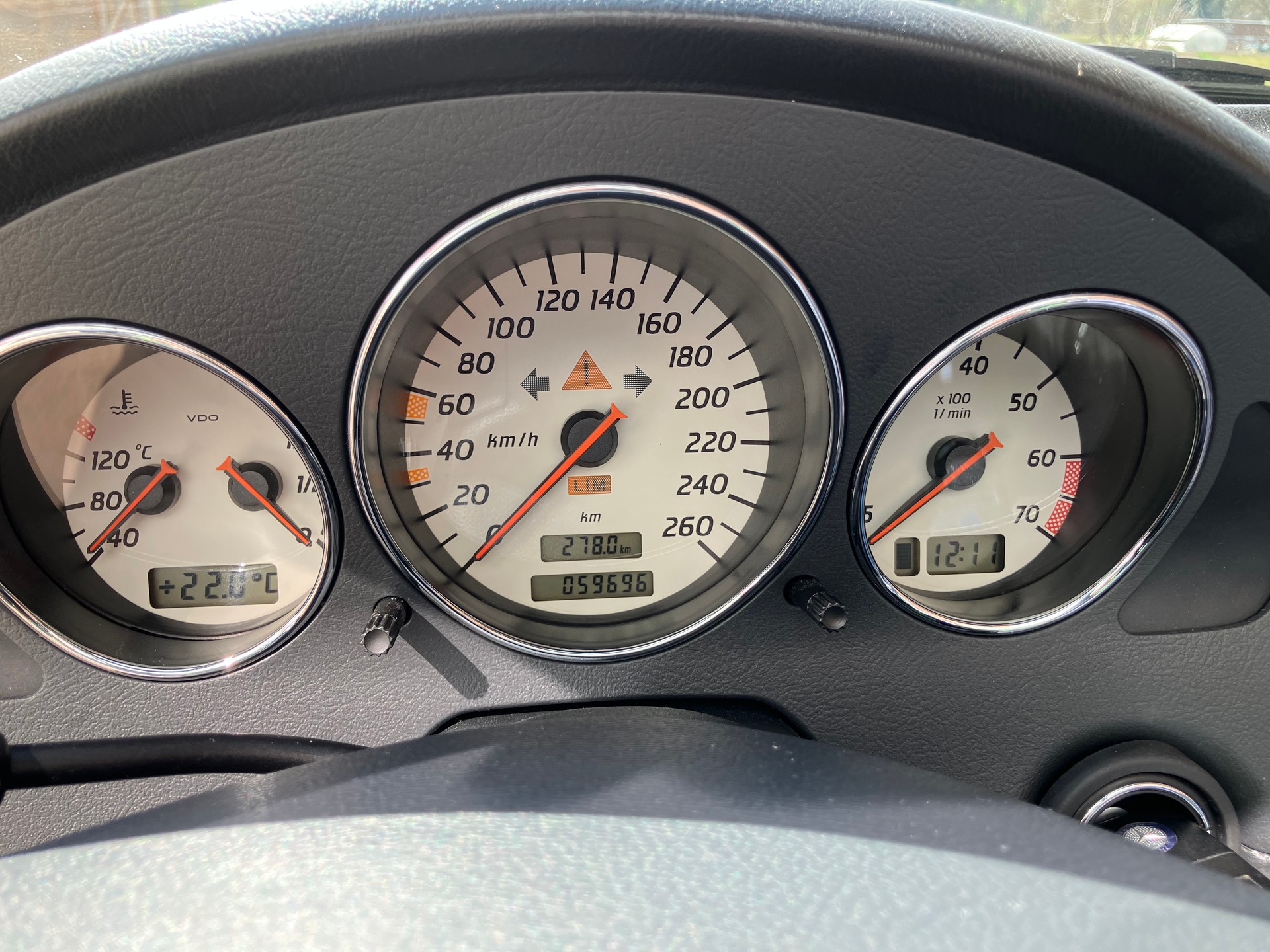 MERCEDES-BENZ SLK 320-image-9