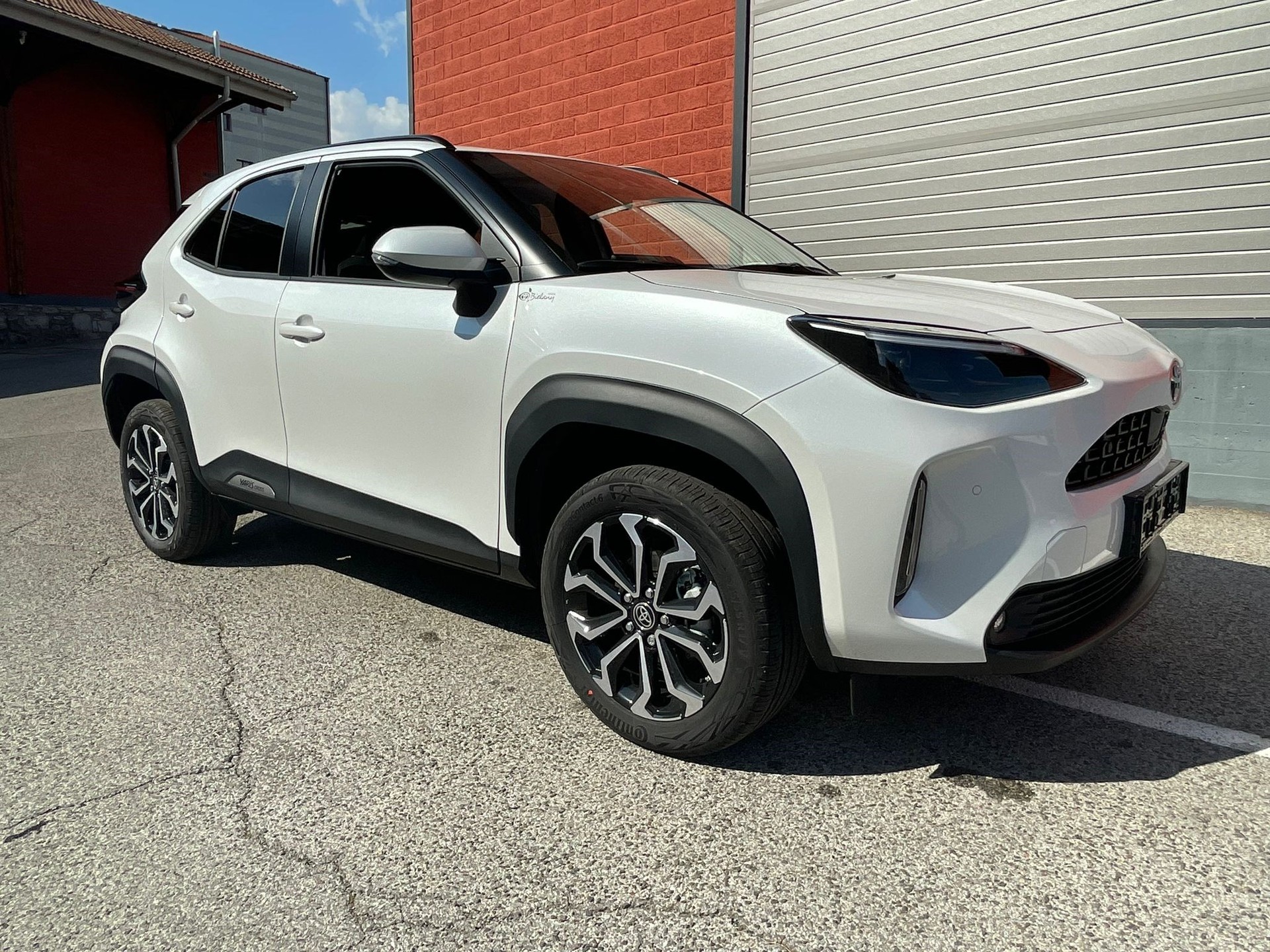 TOYOTA Yaris Cross 1.5 Comfort e-CVT-image-1