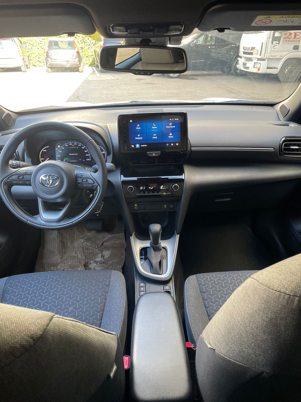 TOYOTA Yaris Cross 1.5 Comfort e-CVT-image-5