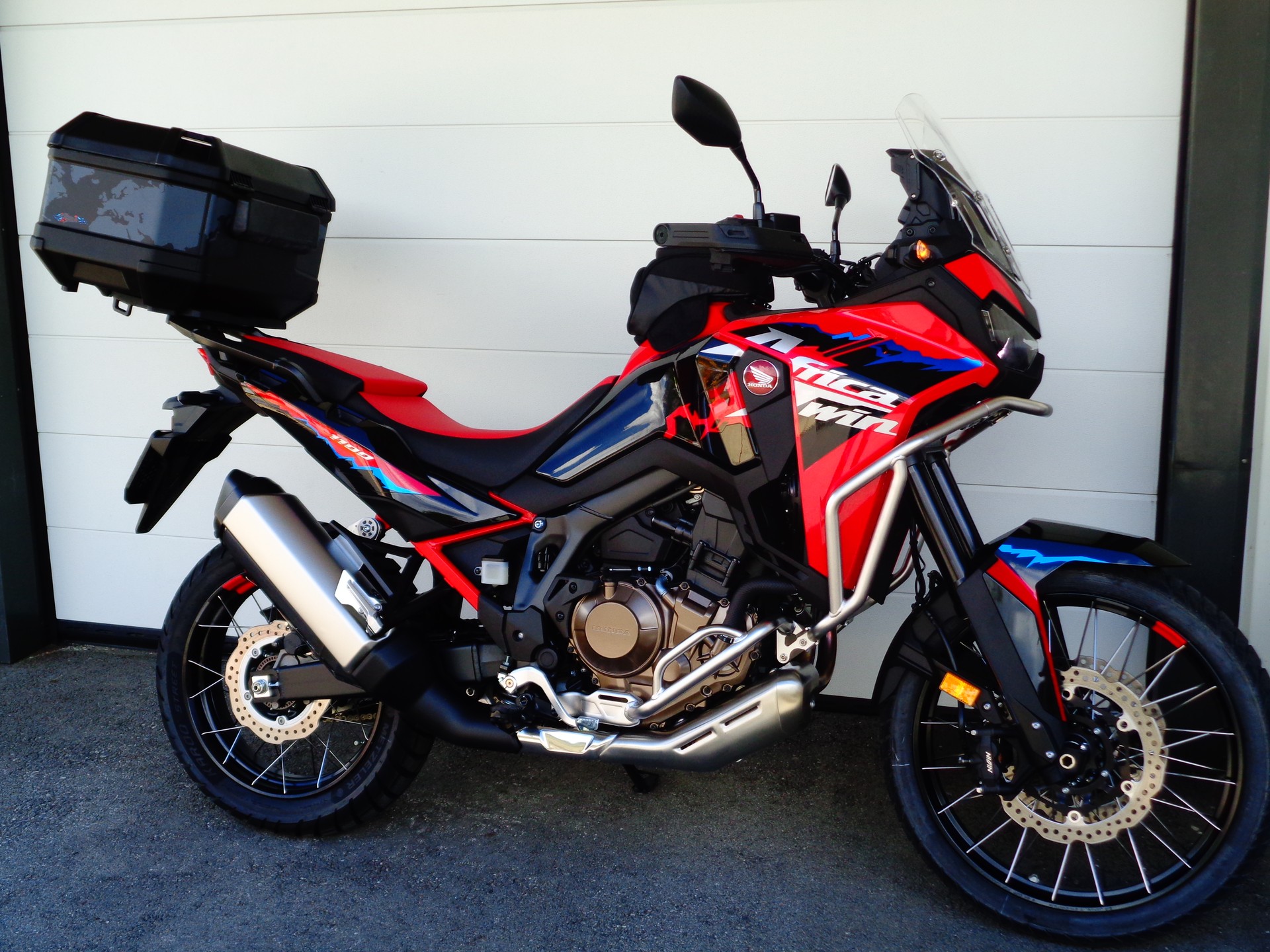 HONDA CRF 1100 Africa Twin-image-0