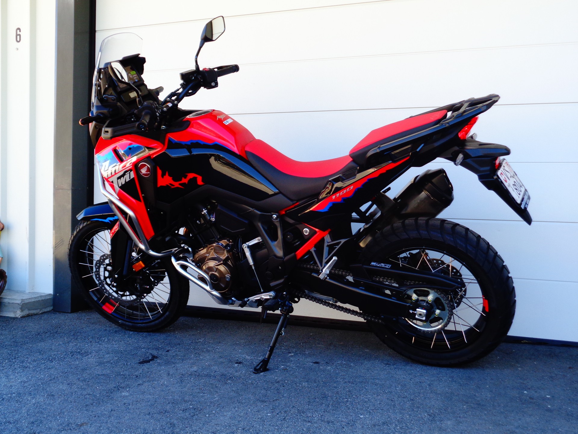 HONDA CRF 1100 Africa Twin-image-6