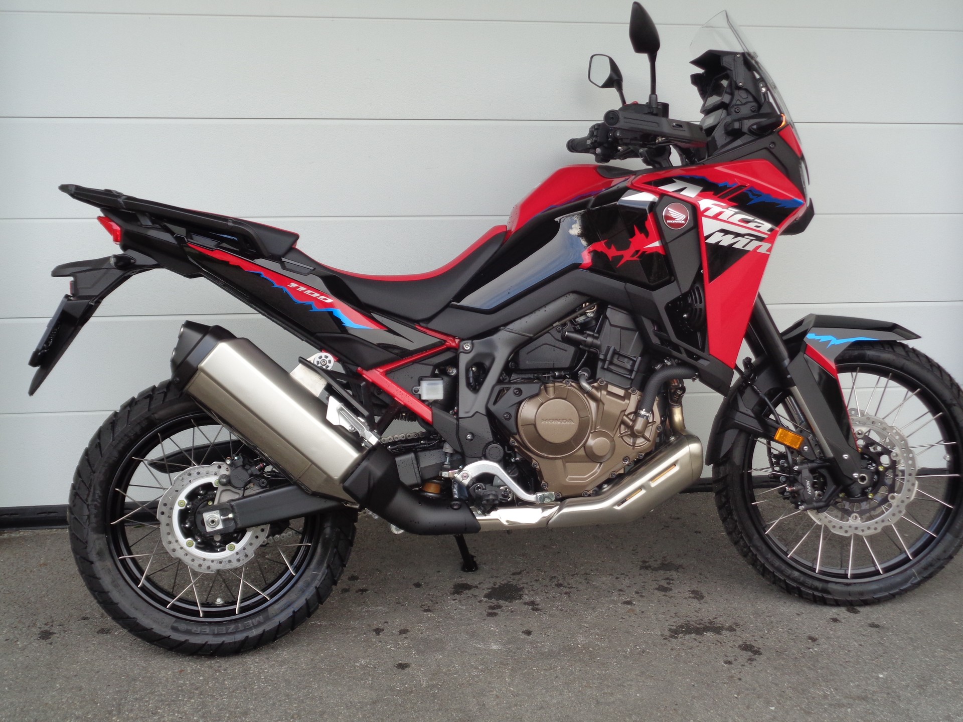 HONDA CRF 1100 Africa Twin-image-11