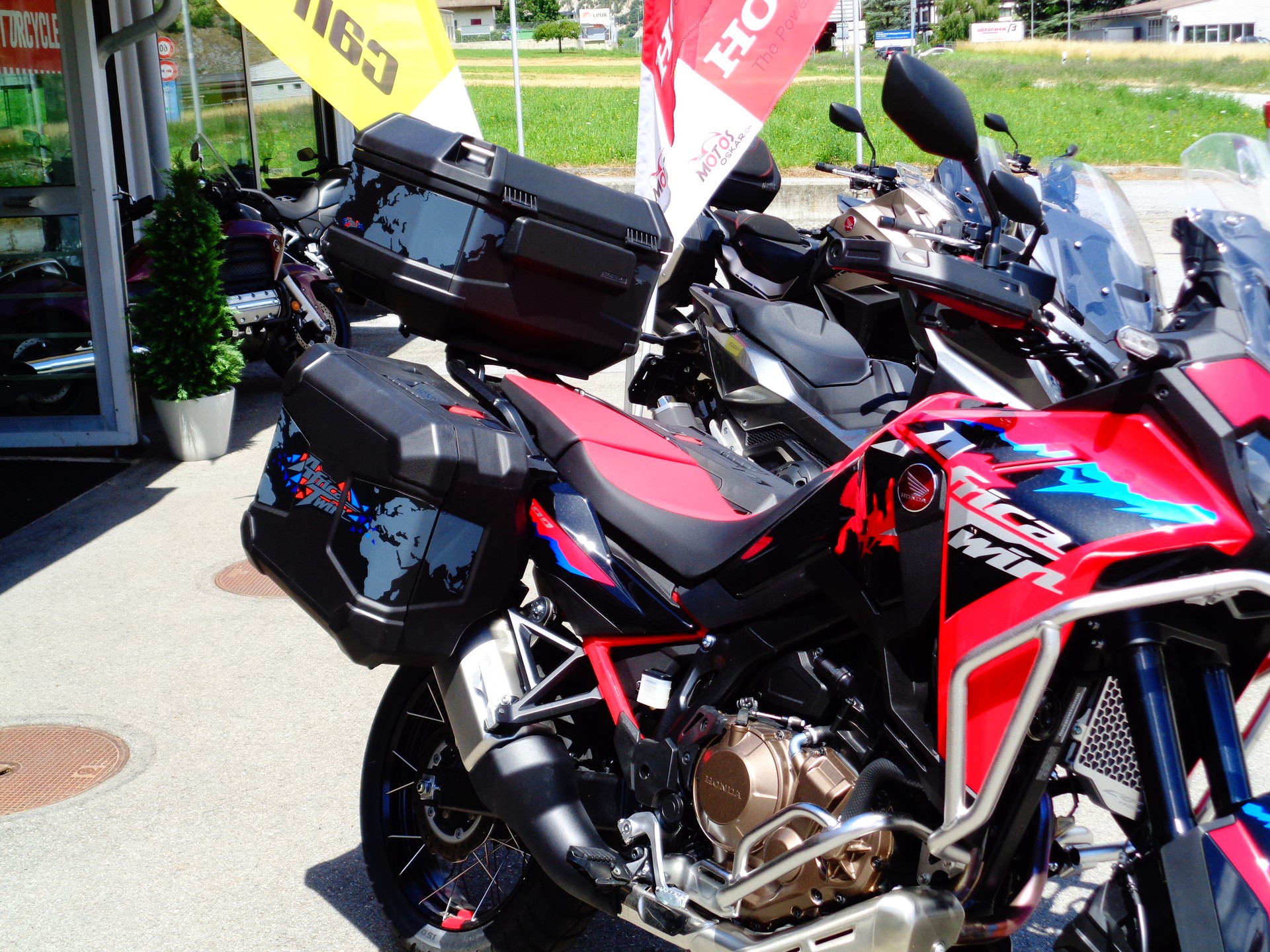 HONDA CRF 1100 Africa Twin-image-14