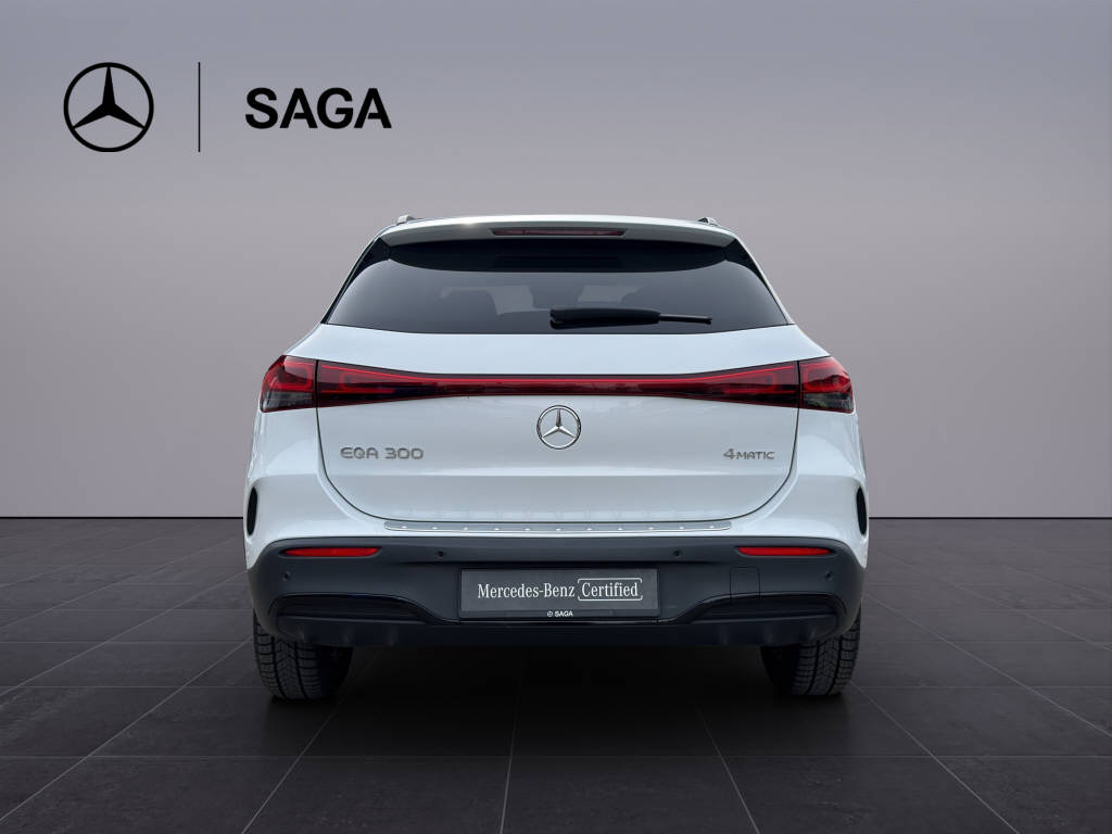 MERCEDES-BENZ EQA 300 4MATIC-image-4