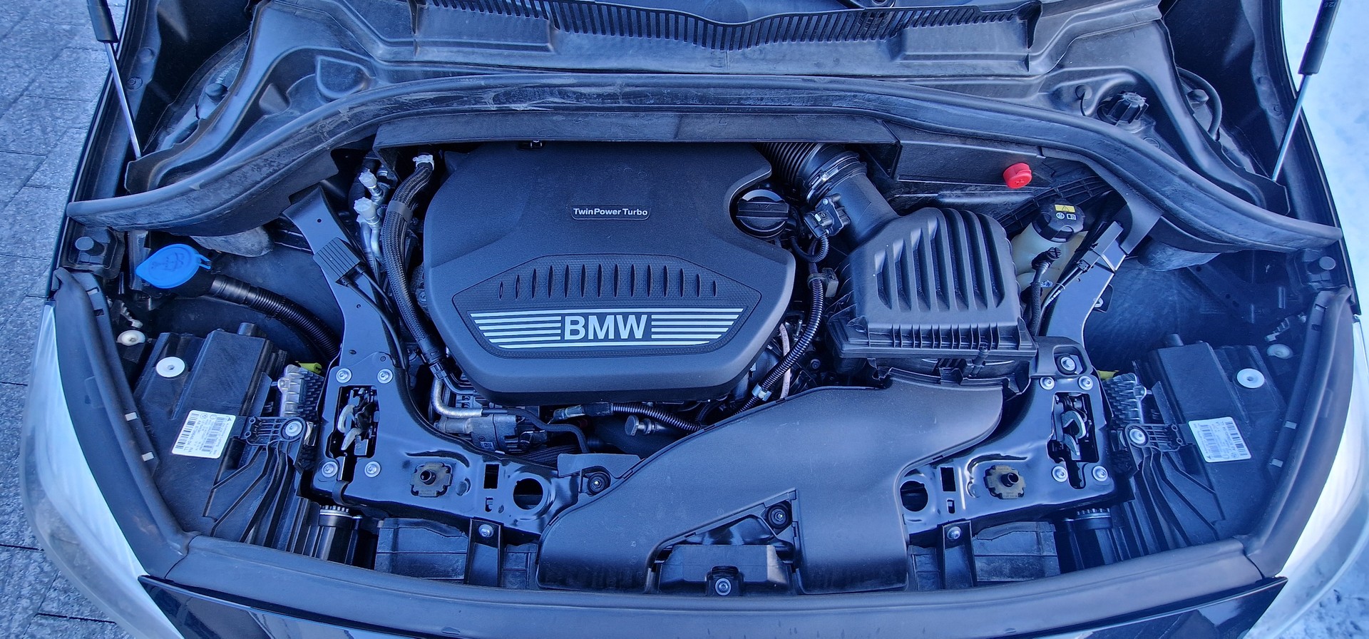 BMW 218d xDrive Active Tourer Steptronic Sport Line-image-19