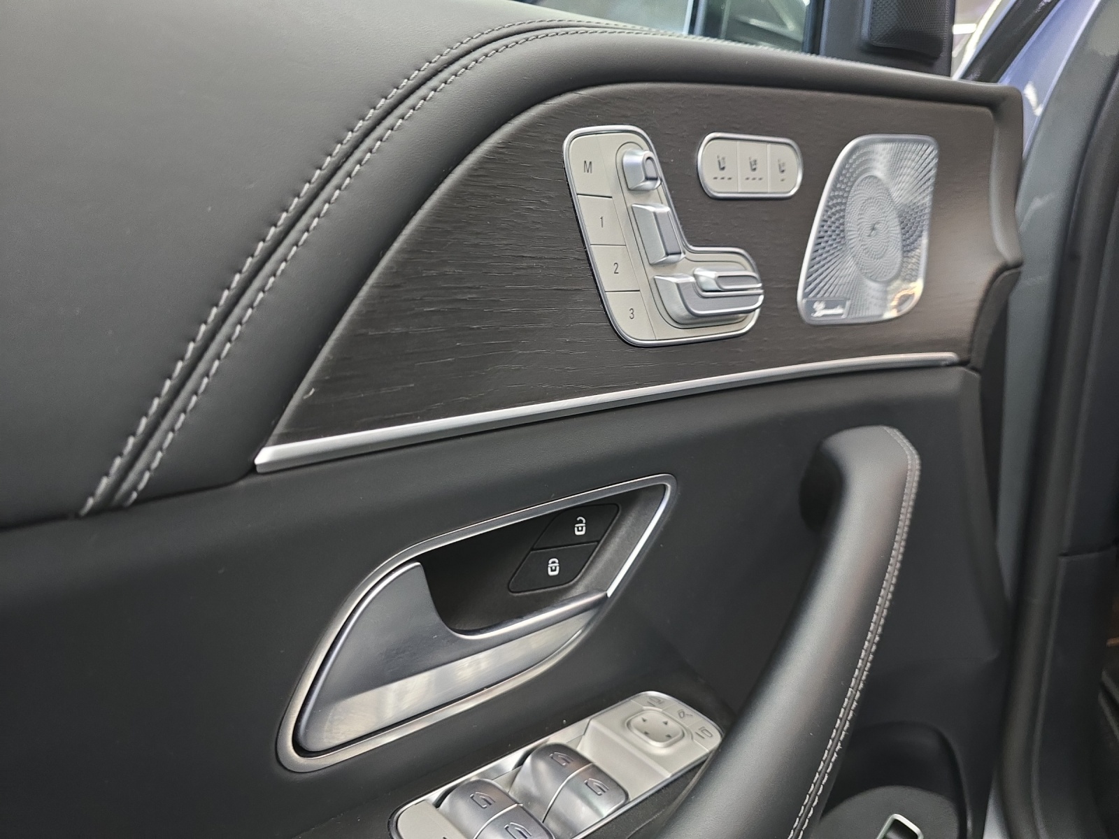 MERCEDES-BENZ GLE 580 4Matic AMG Line 9G-Tronic-image-14