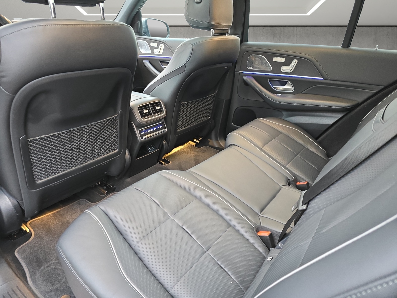 MERCEDES-BENZ GLE 580 4Matic AMG Line 9G-Tronic-image-12