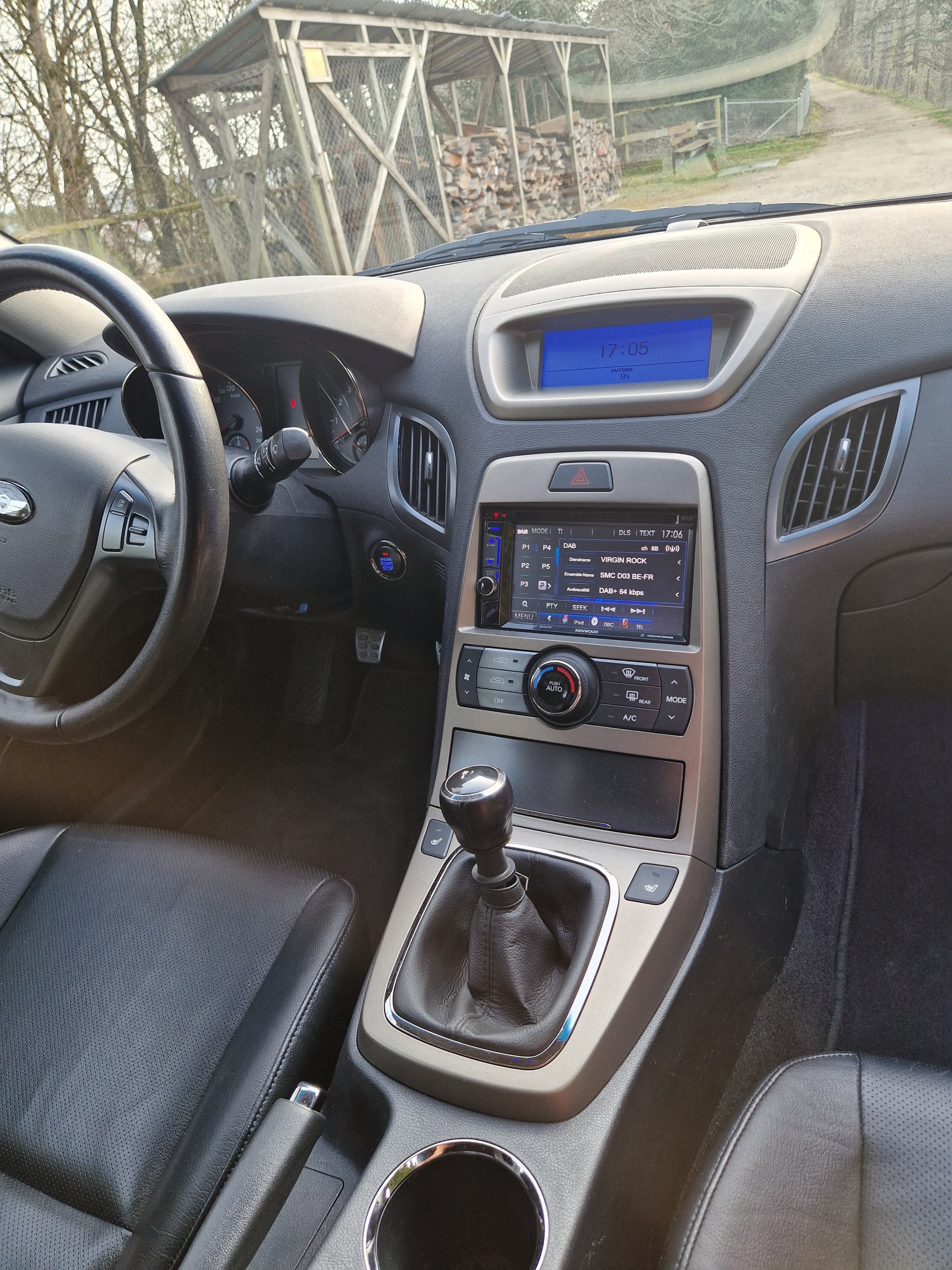 HYUNDAI Genesis 2.0 Turbo-image-1