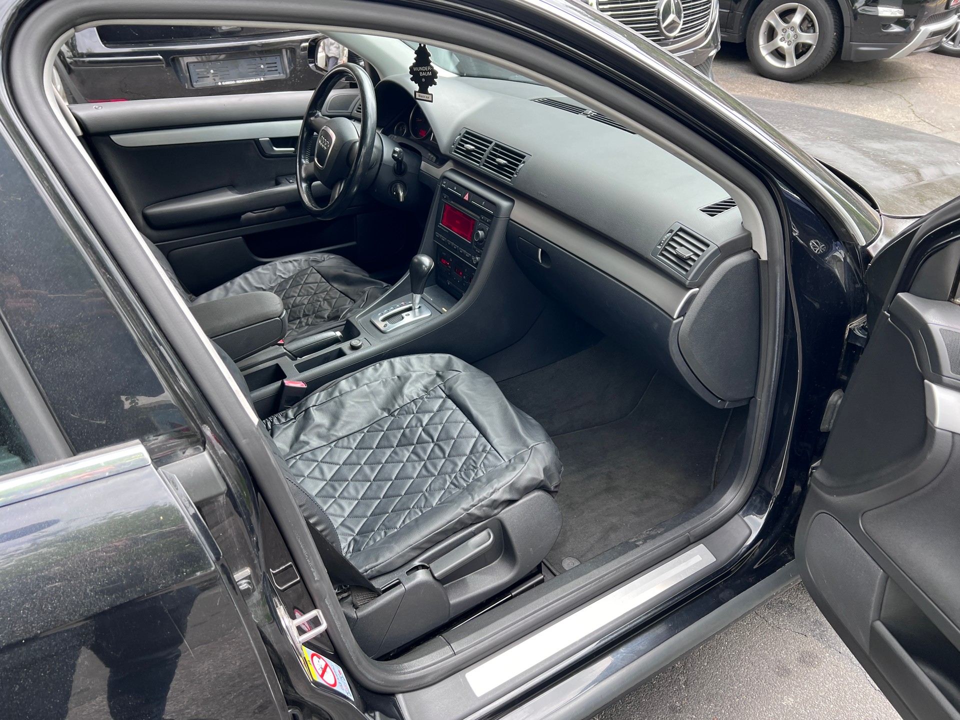 AUDI A4 Avant 1.8 Turbo-image-9