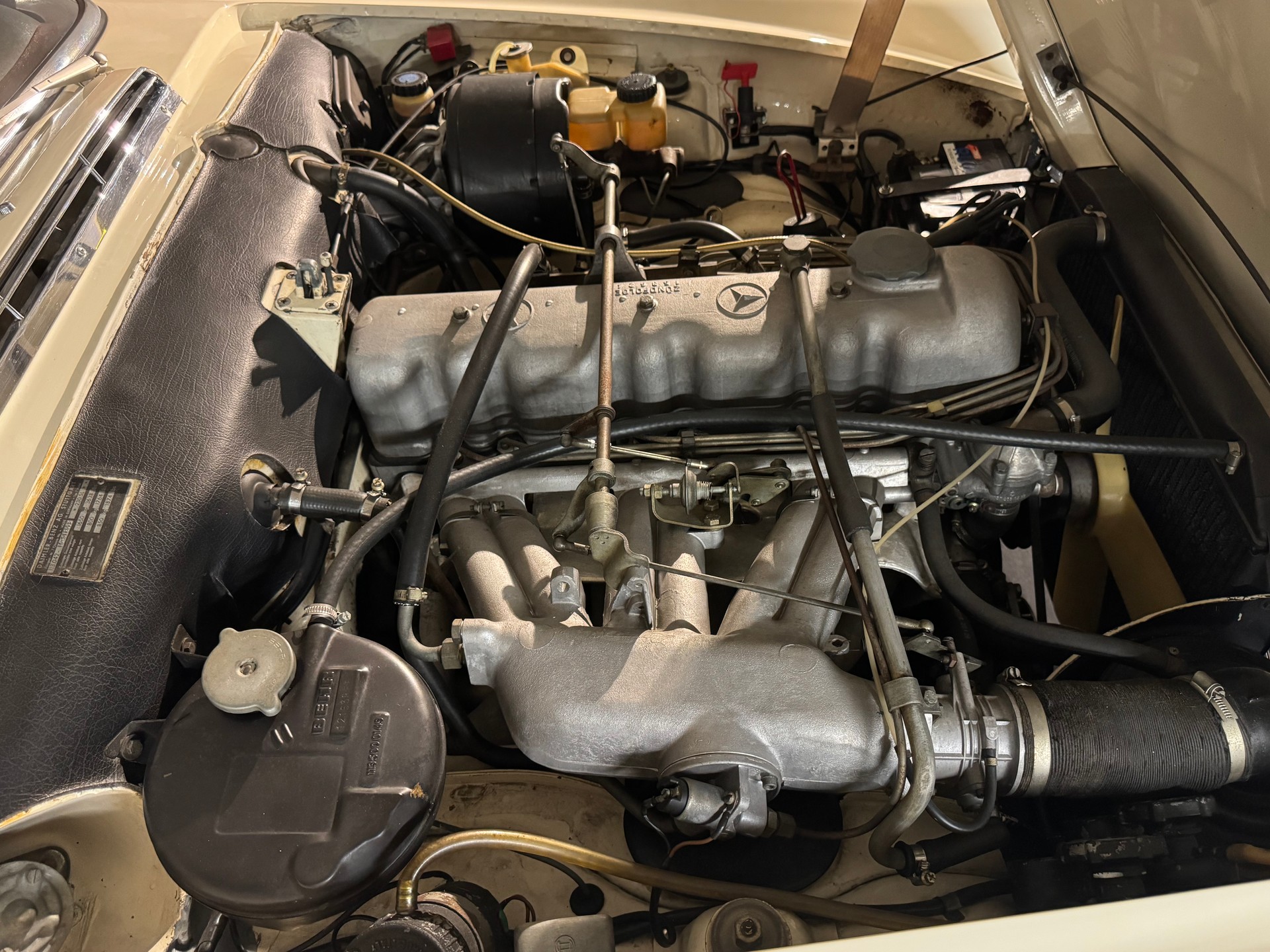 MERCEDES-BENZ 230 SL Pagoda-image-23