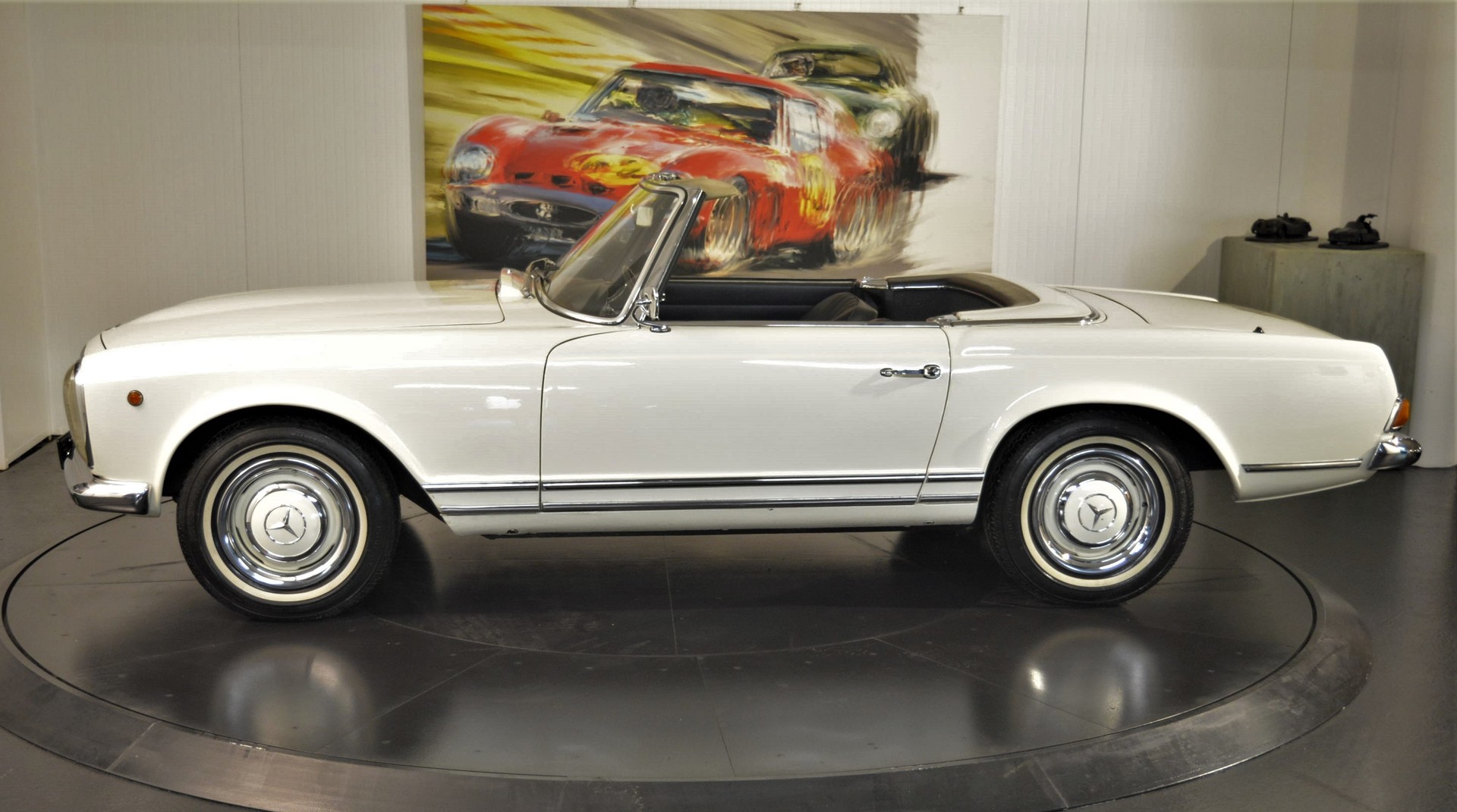 MERCEDES-BENZ 230 SL Pagoda-showroom-element-2