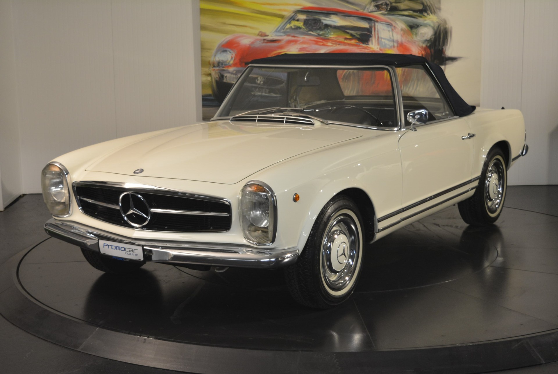 MERCEDES-BENZ 230 SL Pagoda-showroom-element-1