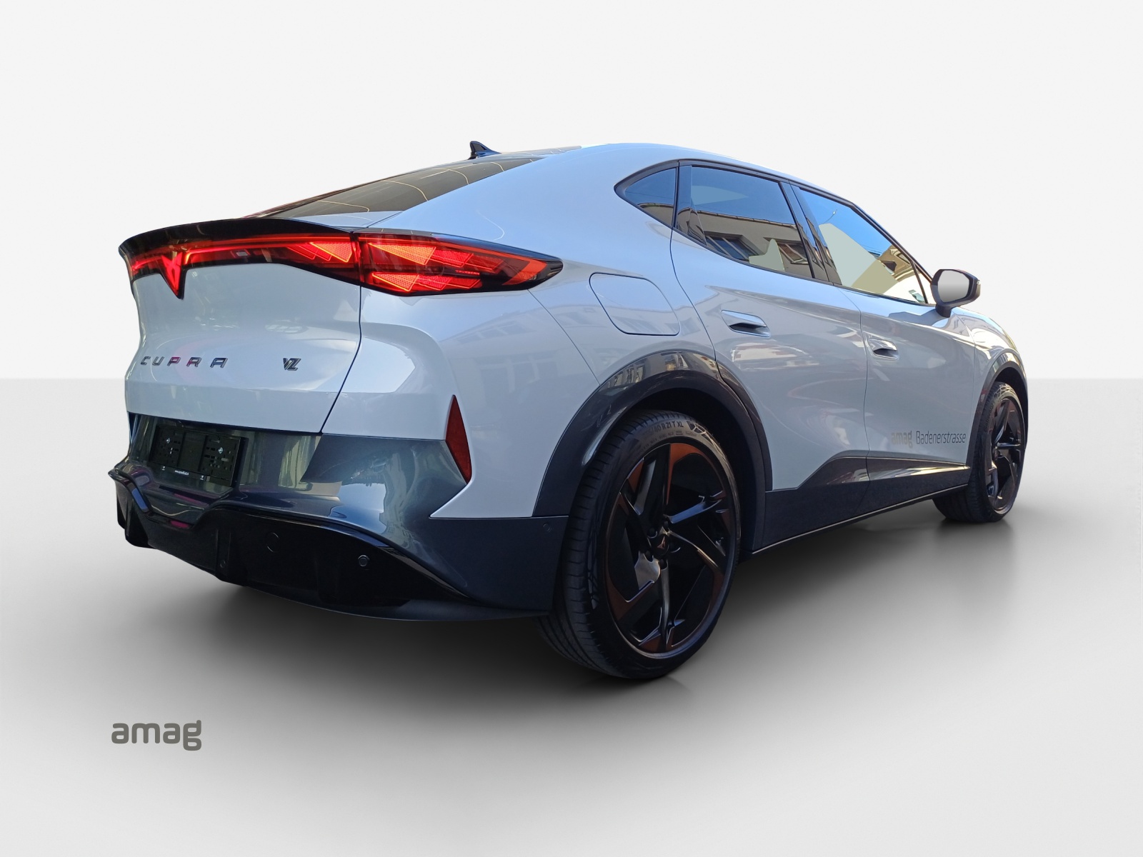 CUPRA Tavascan Type 9 77 kWh Adrenaline-image-4