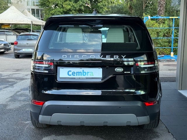 LAND ROVER Discovery 3.0 Si6 SE Automatic-image-3