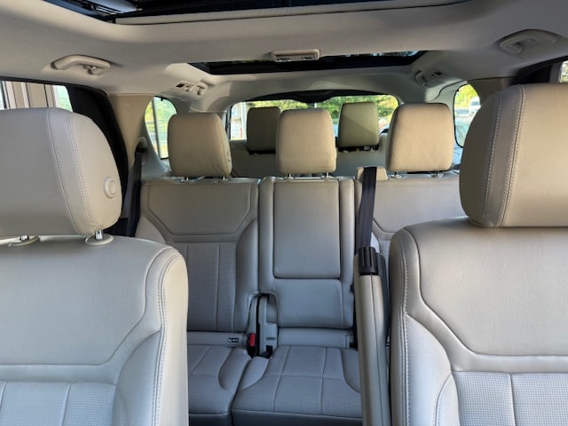 LAND ROVER Discovery 3.0 Si6 SE Automatic-image-9