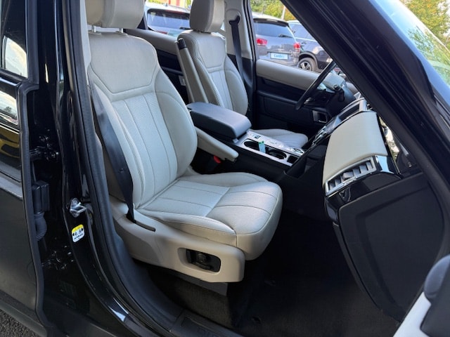 LAND ROVER Discovery 3.0 Si6 SE Automatic-image-10