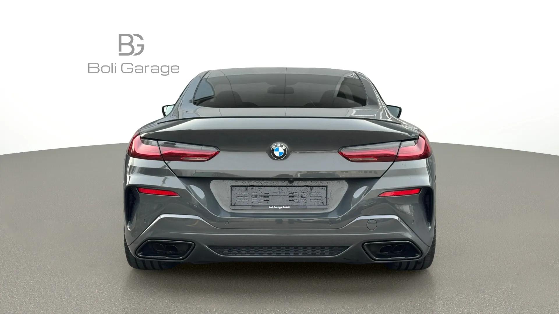 BMW M850i xDrive Steptronic-showroom-element-3