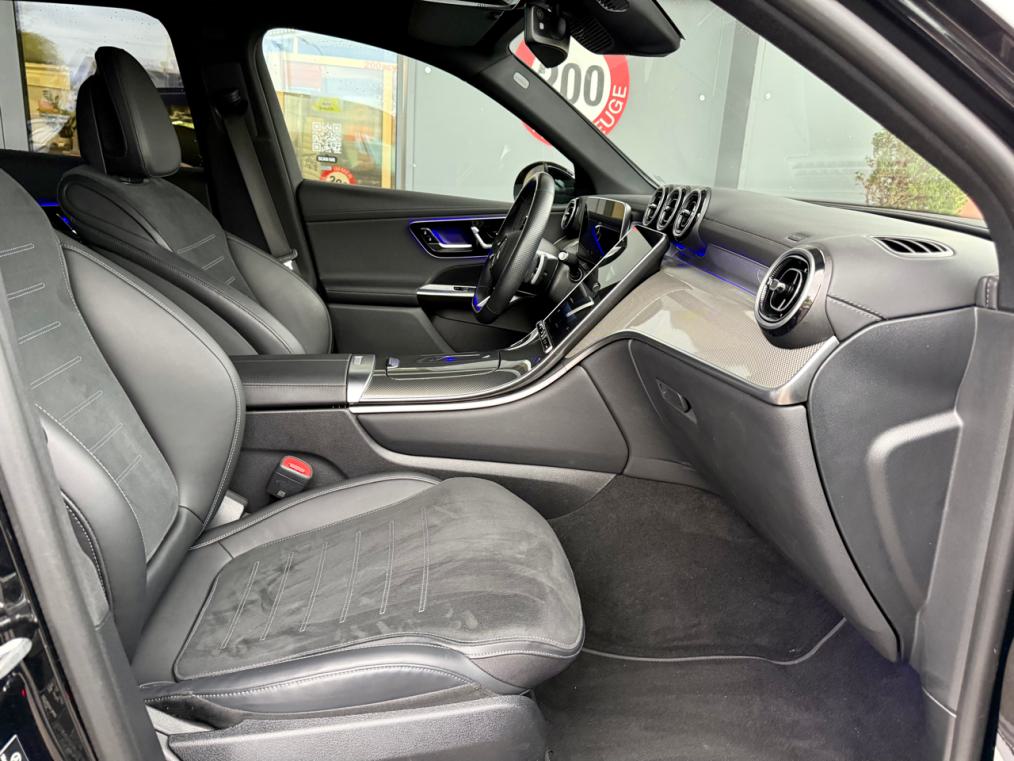 MERCEDES-BENZ GLC 300 d 4Matic AMG Line 9G-Tronic-image-9