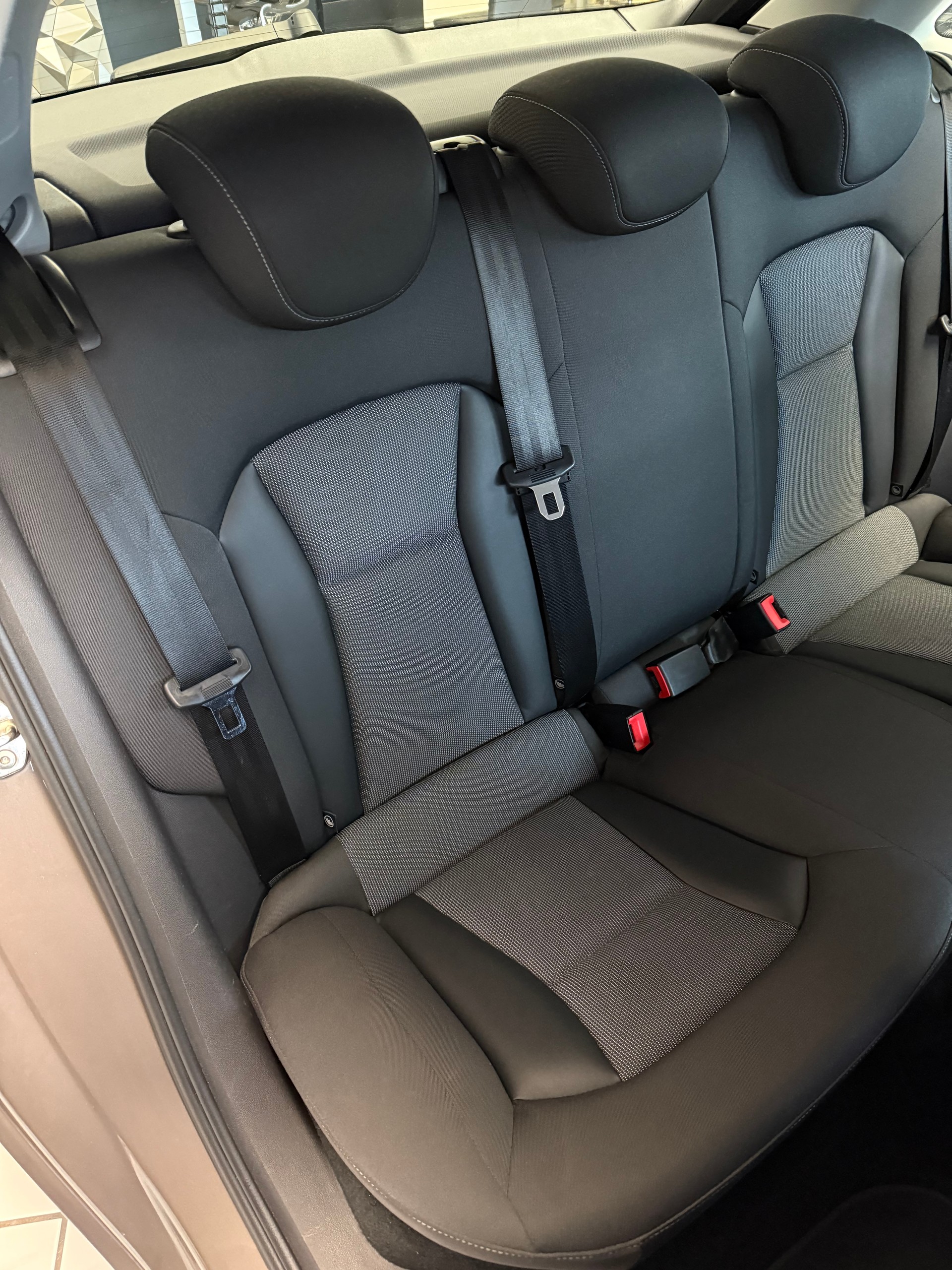 AUDI A1 Sportback 1.0 TFSI Sport-image-7