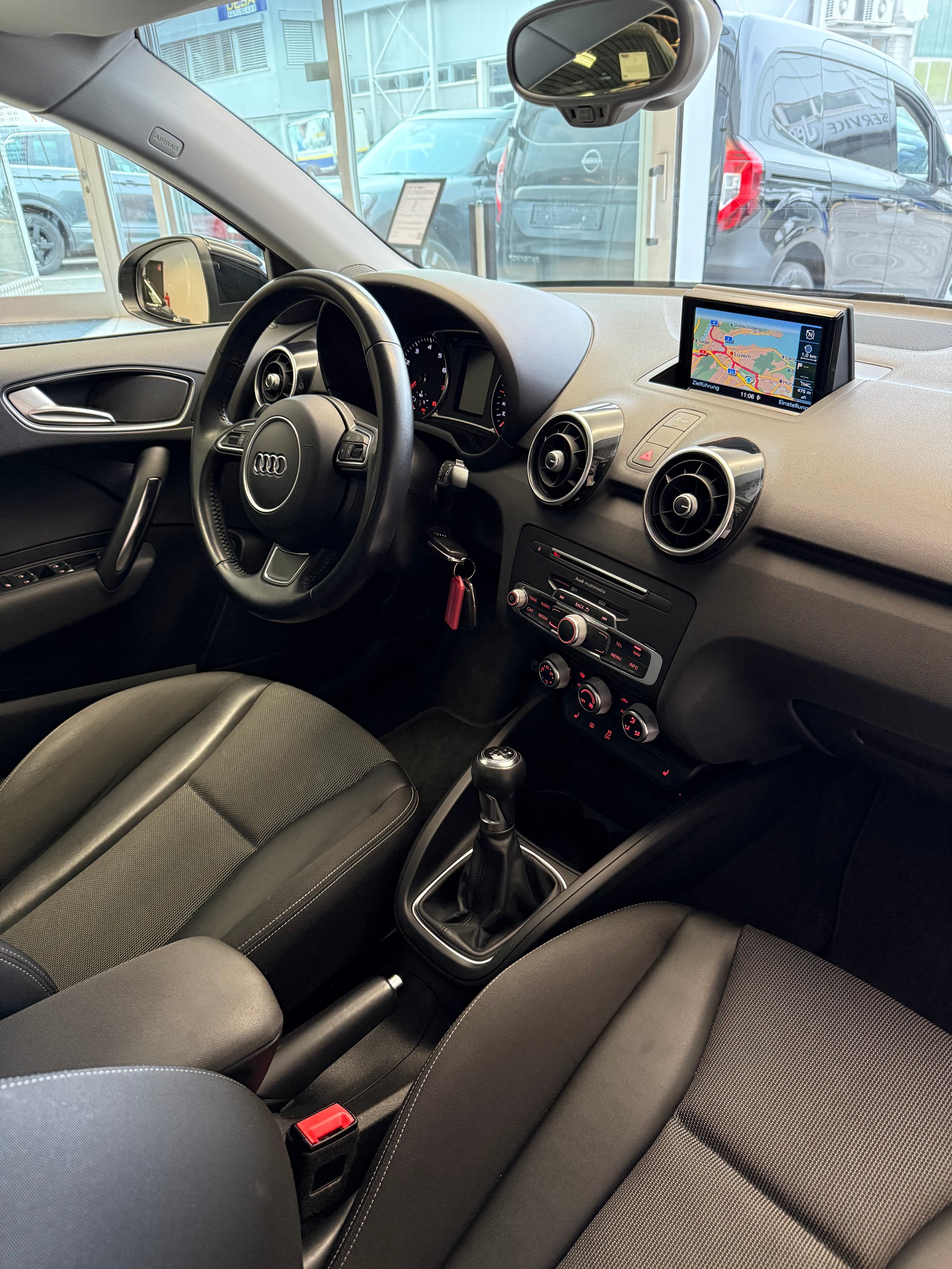 AUDI A1 Sportback 1.0 TFSI Sport-image-8