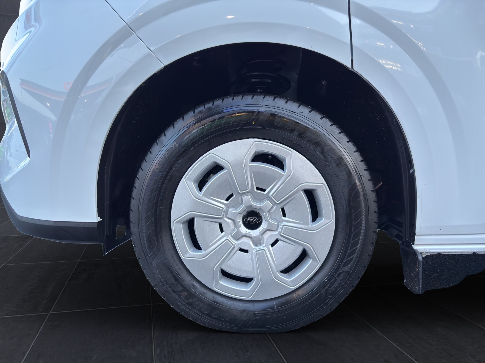 FORD Transit Custom Van 320 L2 2.0 EcoBlue 136 PS Trend-image-14