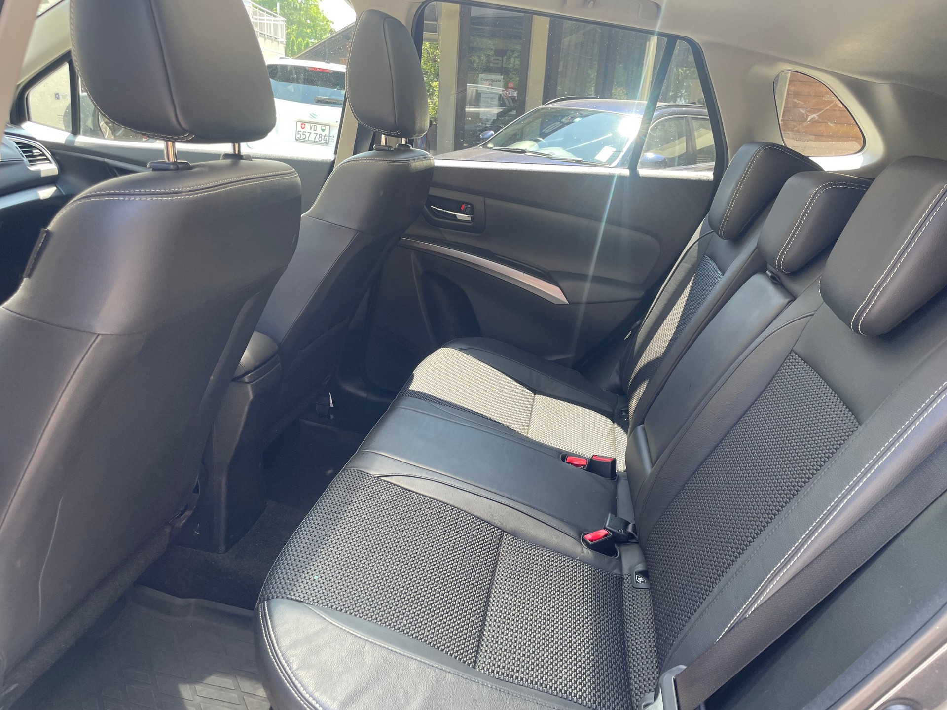 SUZUKI S-Cross 1.5 Piz Sulai Top Hybrid-image-8