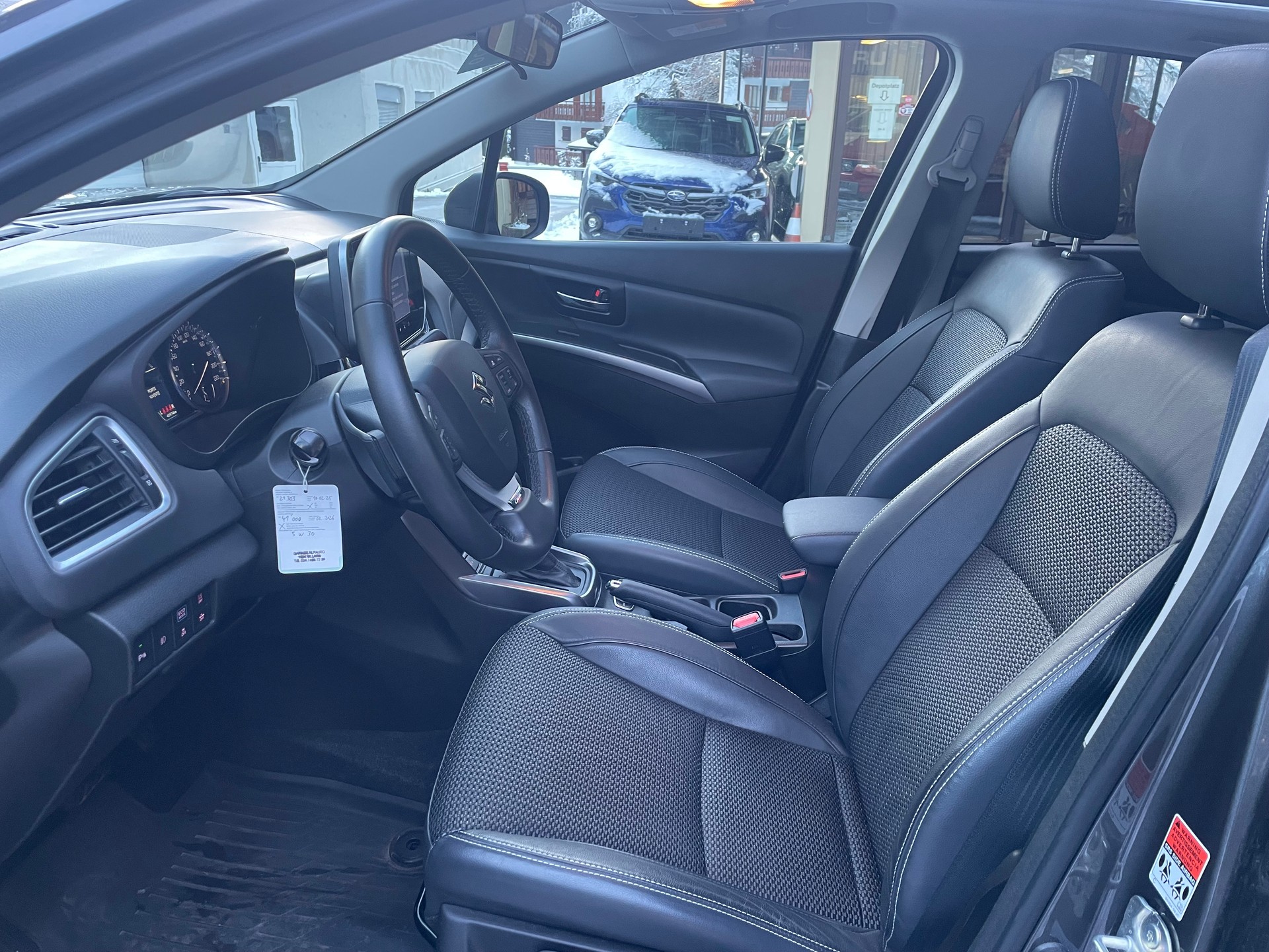 SUZUKI S-Cross 1.5 Piz Sulai Top Hybrid-image-9
