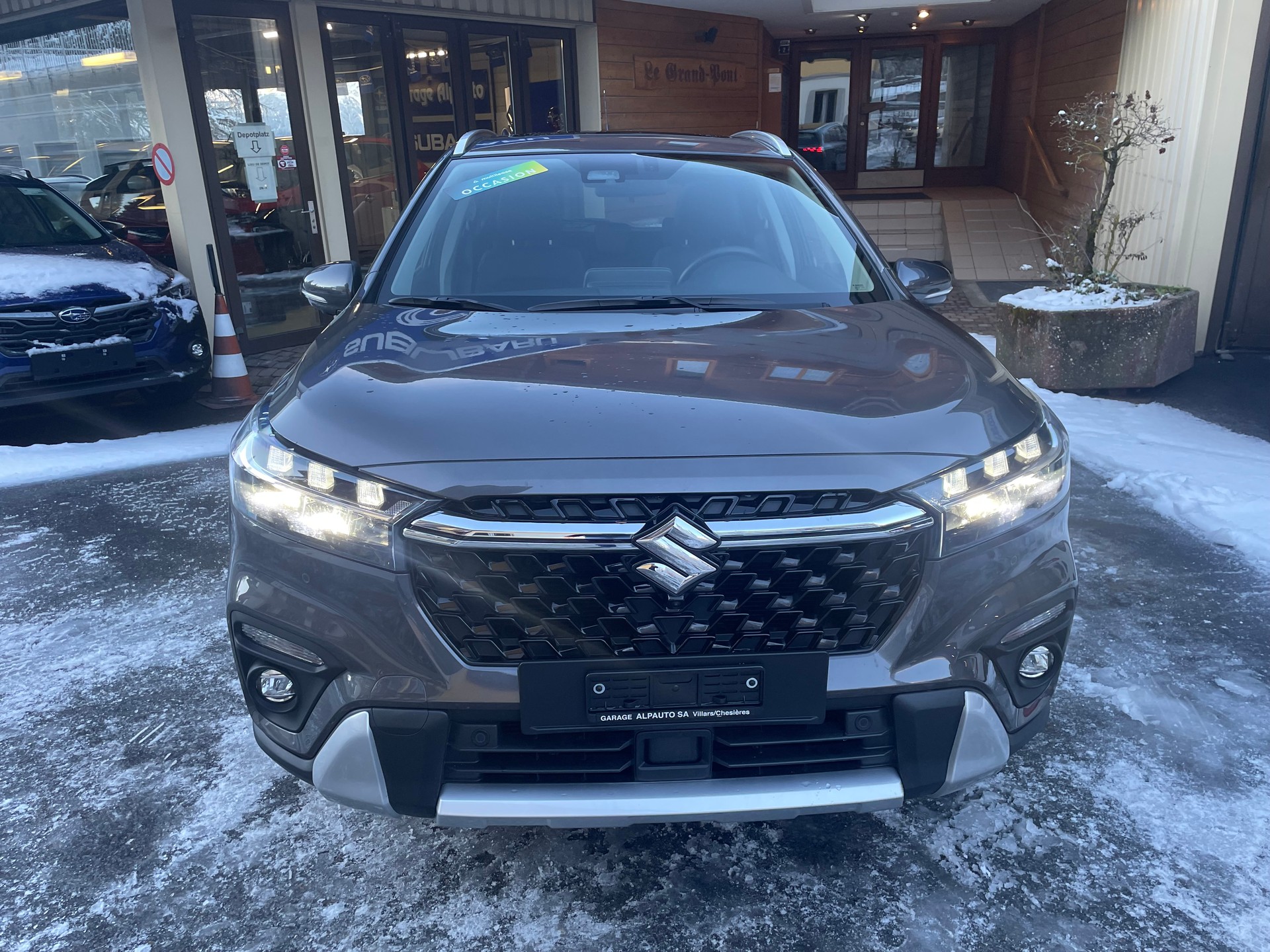 SUZUKI S-Cross 1.5 Piz Sulai Top Hybrid-showroom-element-2