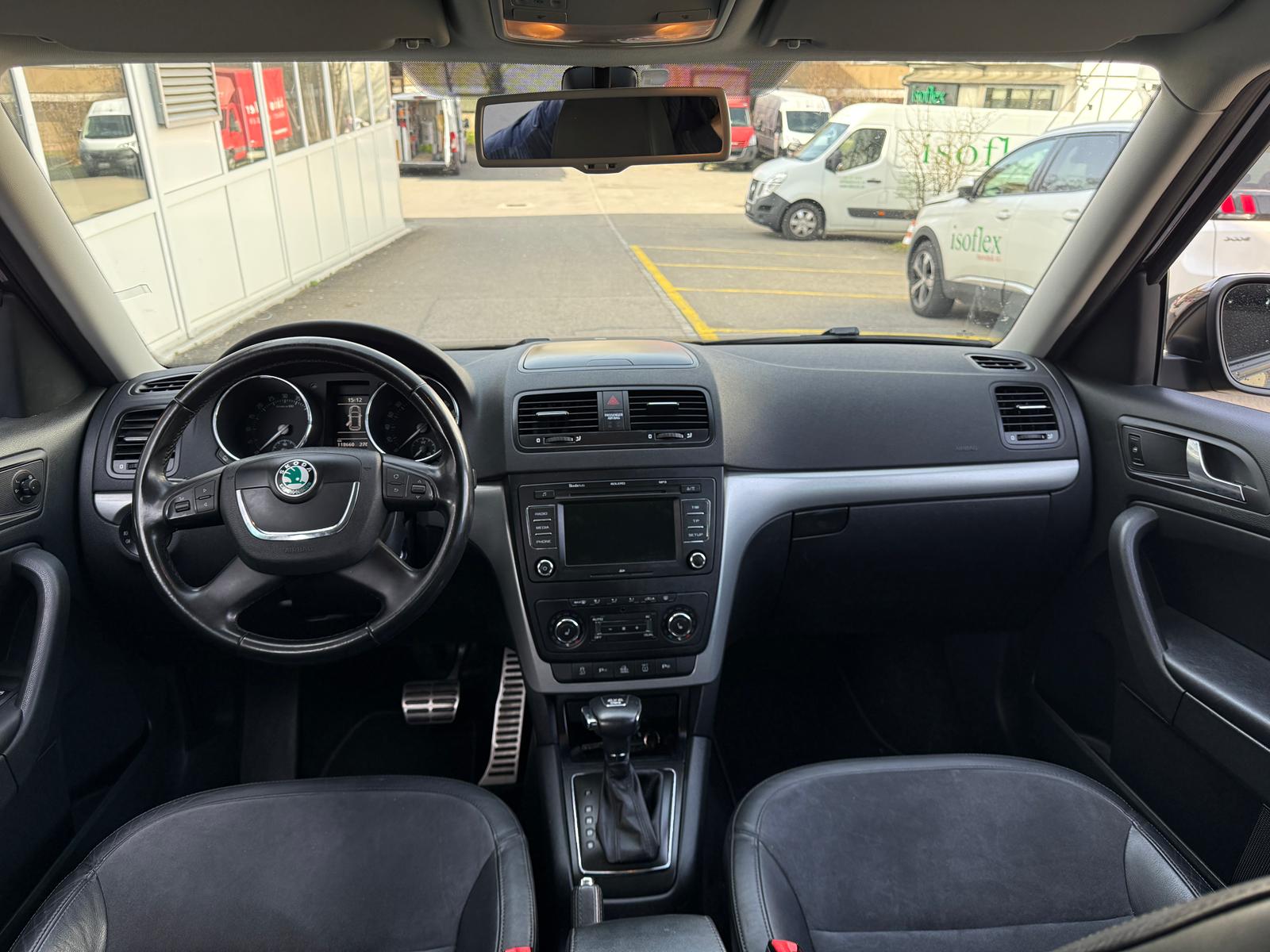 SKODA Yeti 2.0 TDI AllDrive 4x4 DSG-image-9