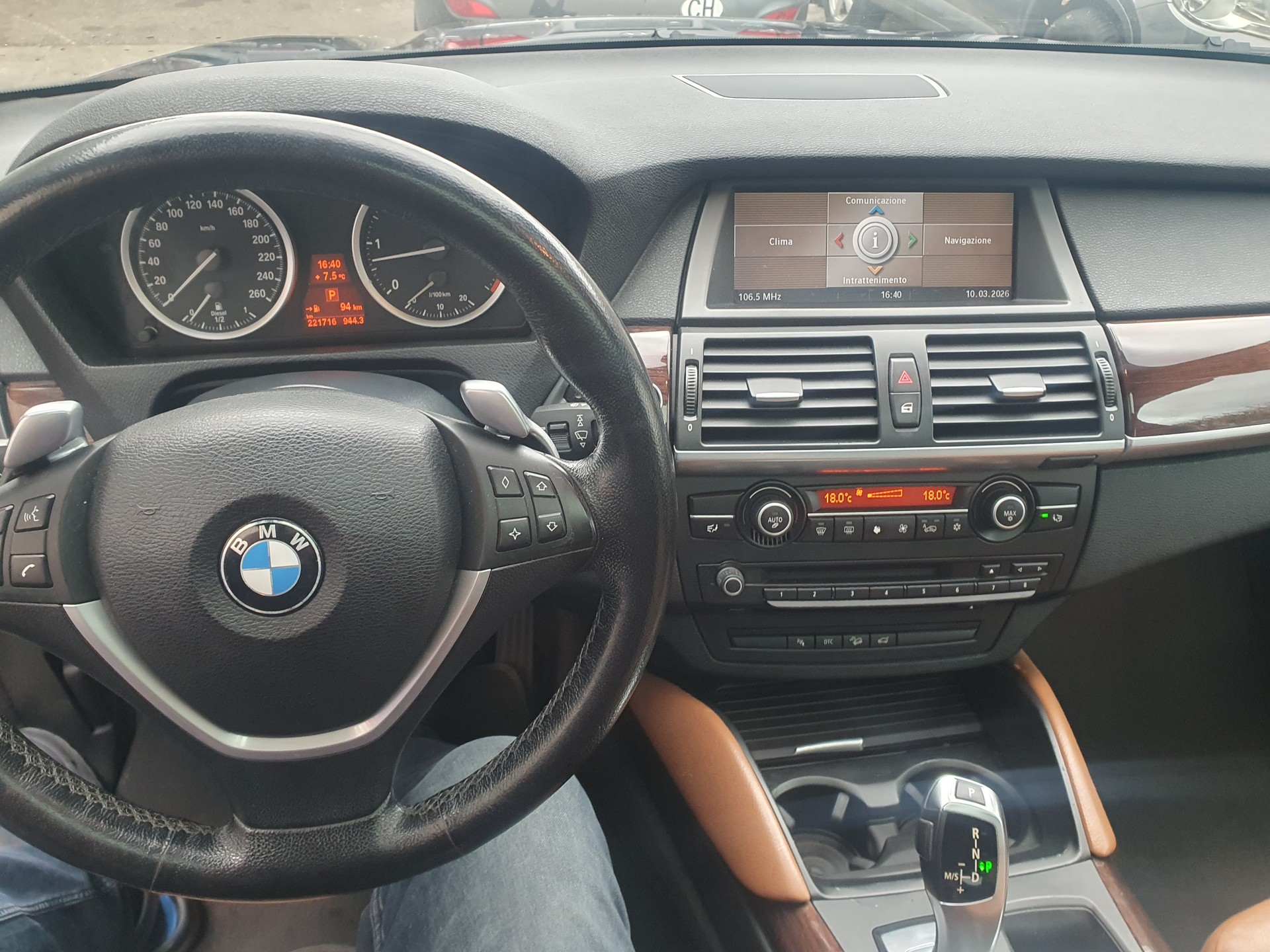 BMW X6 35 D-image-7