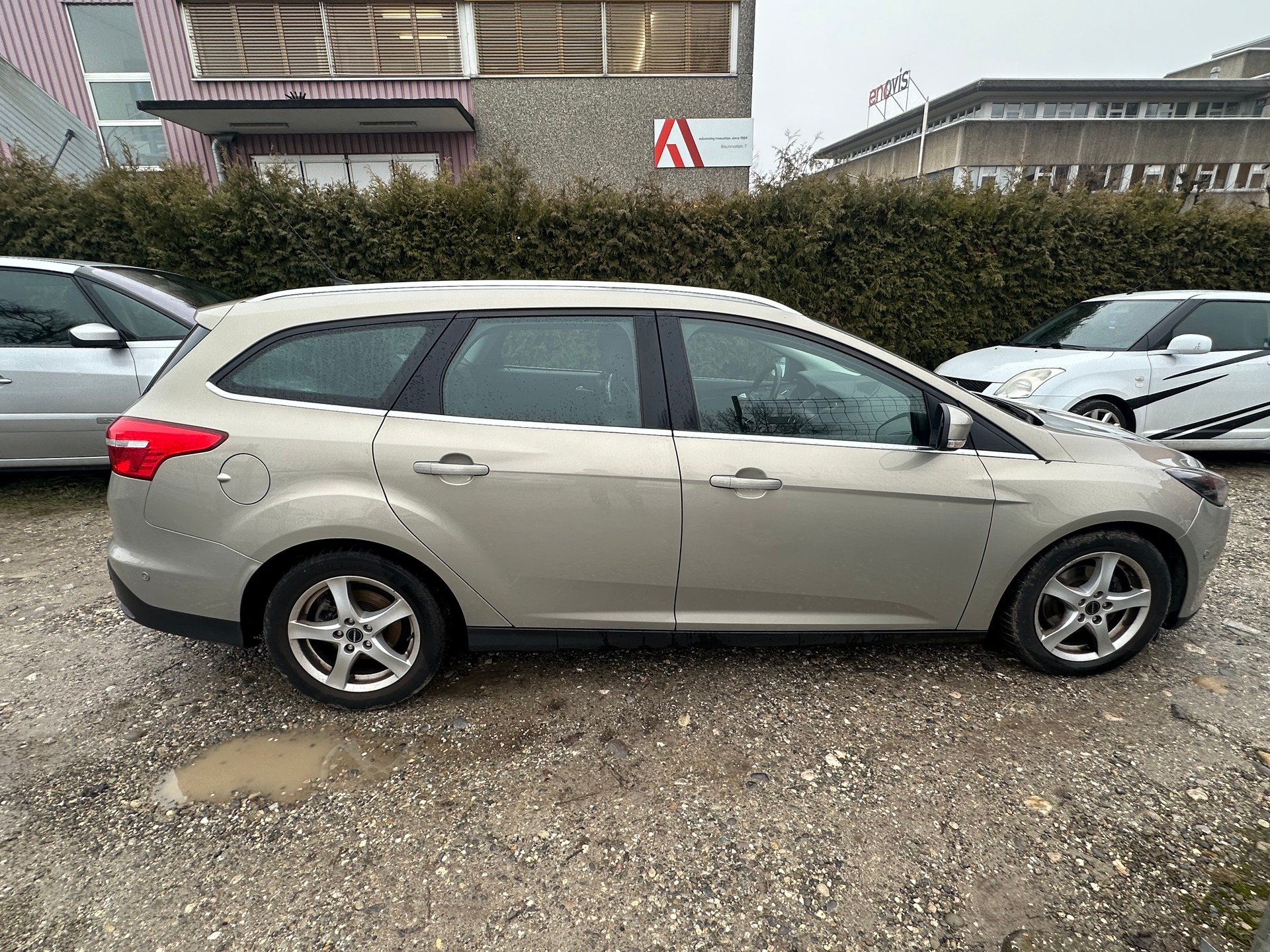 FORD Focus 1.0 SCTi Trend-image-2