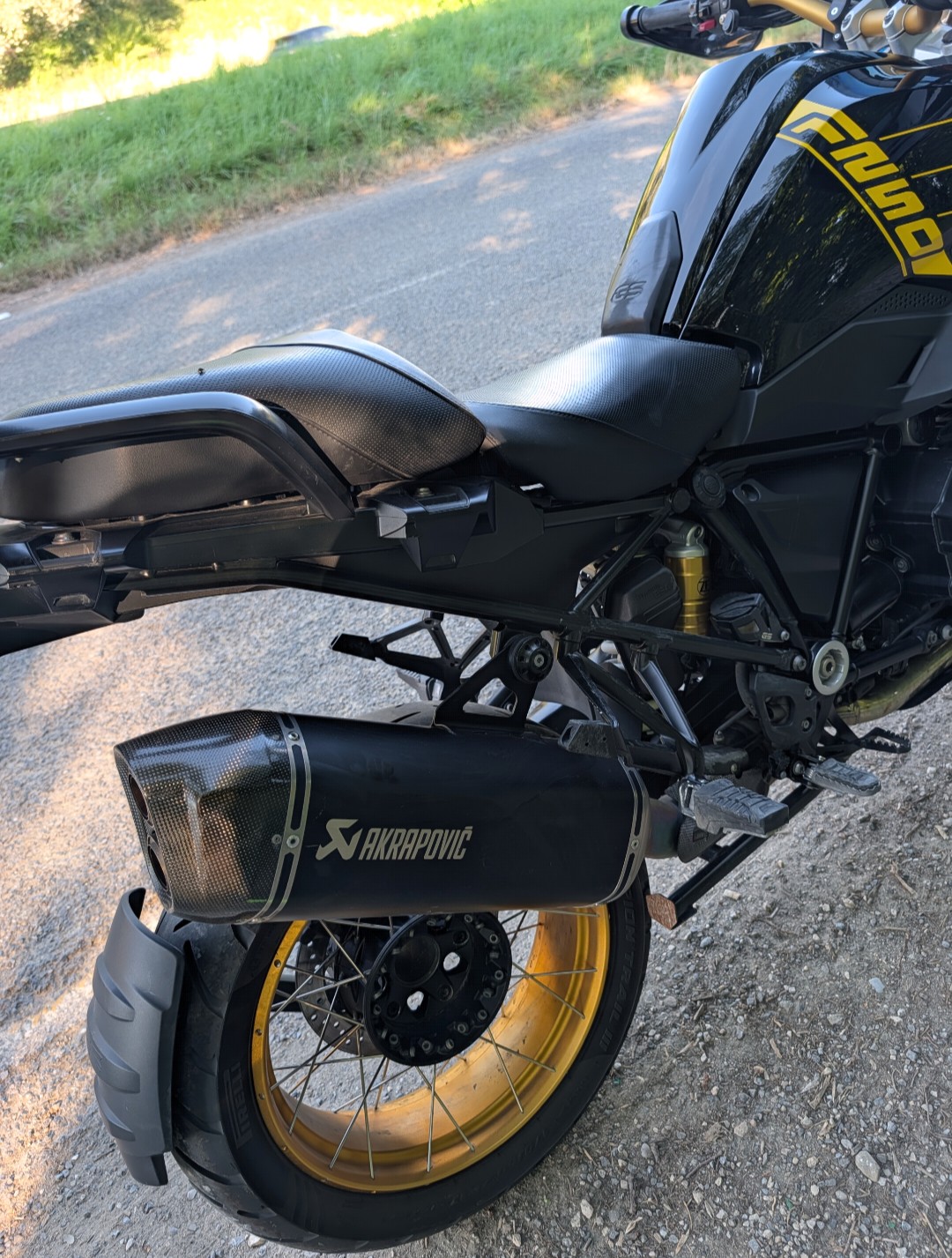 BMW R 1250 GS-image-2