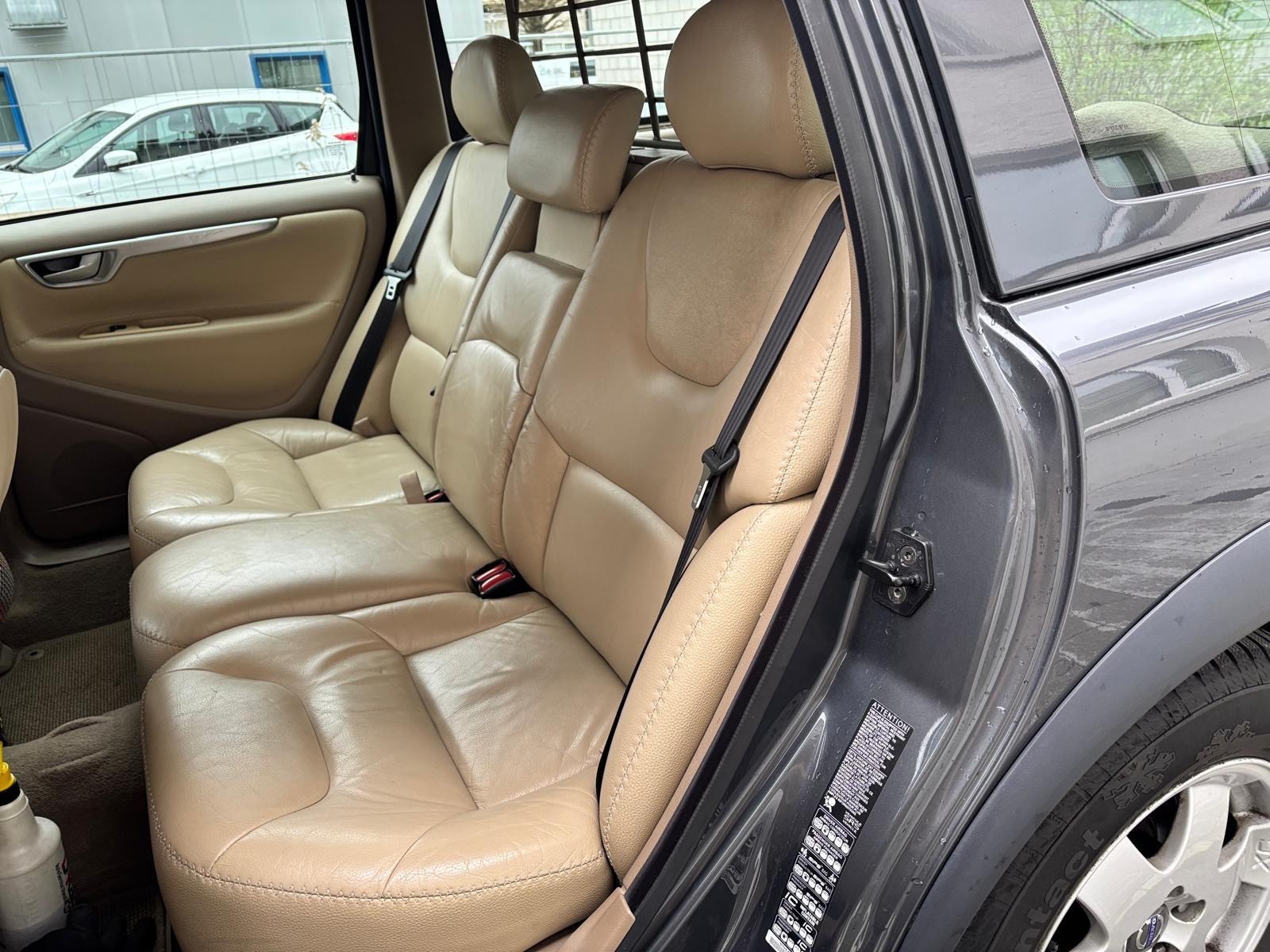 VOLVO XC70 2.5T AWD Summum-image-9