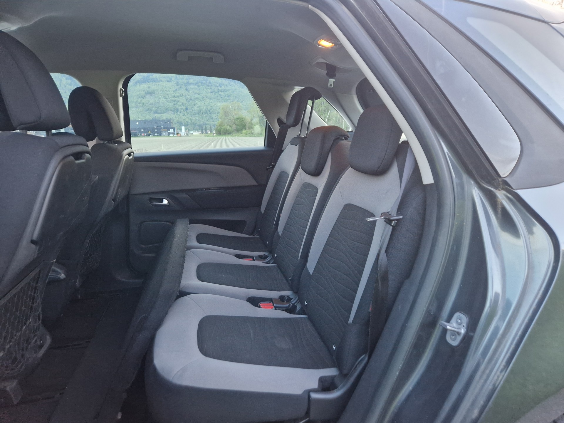 CITROEN C4 Picasso 1.6i 16V Séduction-image-6