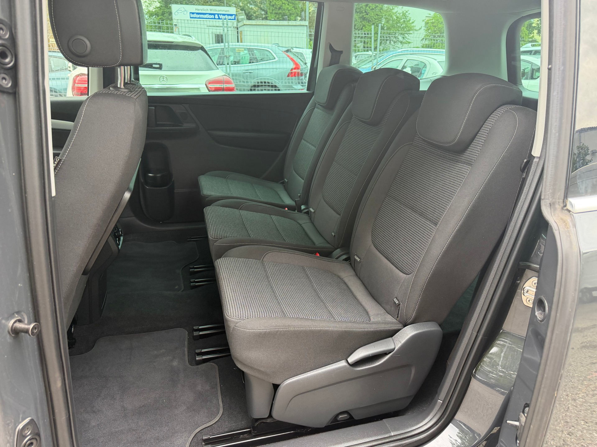 VW Sharan 2.0 TDI BMT Comfortline 4Motion DSG * Gr. Navi * Xenon * Klima-auto * Tempomat * PDC V&H * Distanzregelung * ACC * AB MFK-image-6