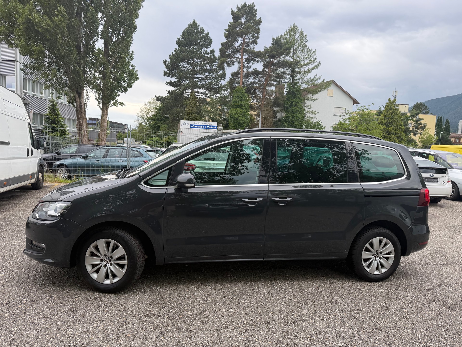 VW Sharan 2.0 TDI BMT Comfortline 4Motion DSG * Gr. Navi * Xenon * Klima-auto * Tempomat * PDC V&H * Distanzregelung * ACC * AB MFK-image-10