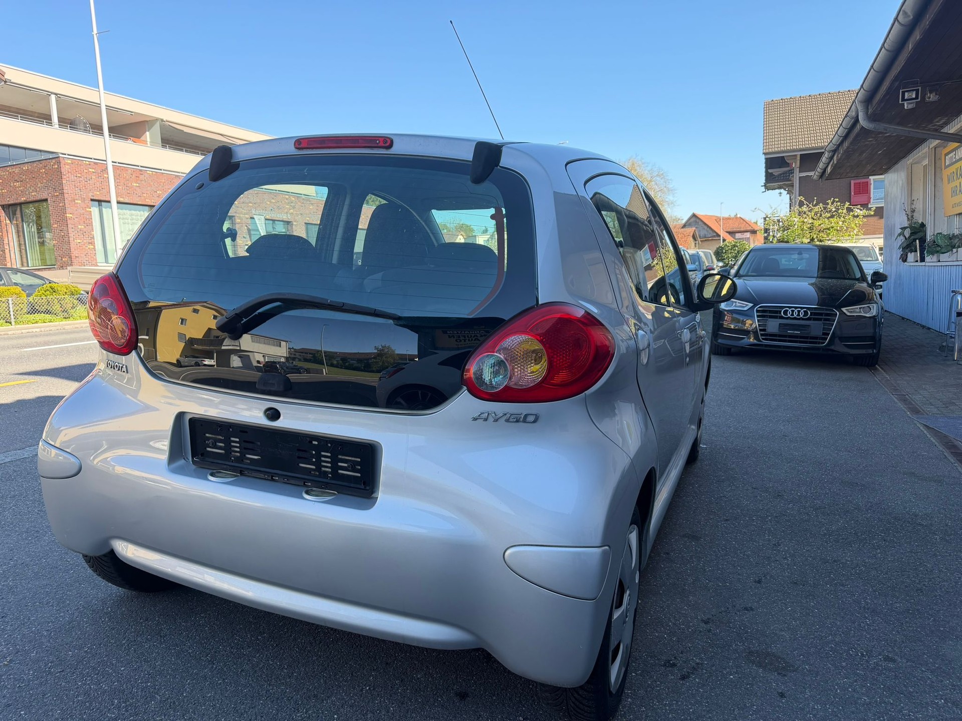TOYOTA Aygo 1.0 Linea Luna-image-6