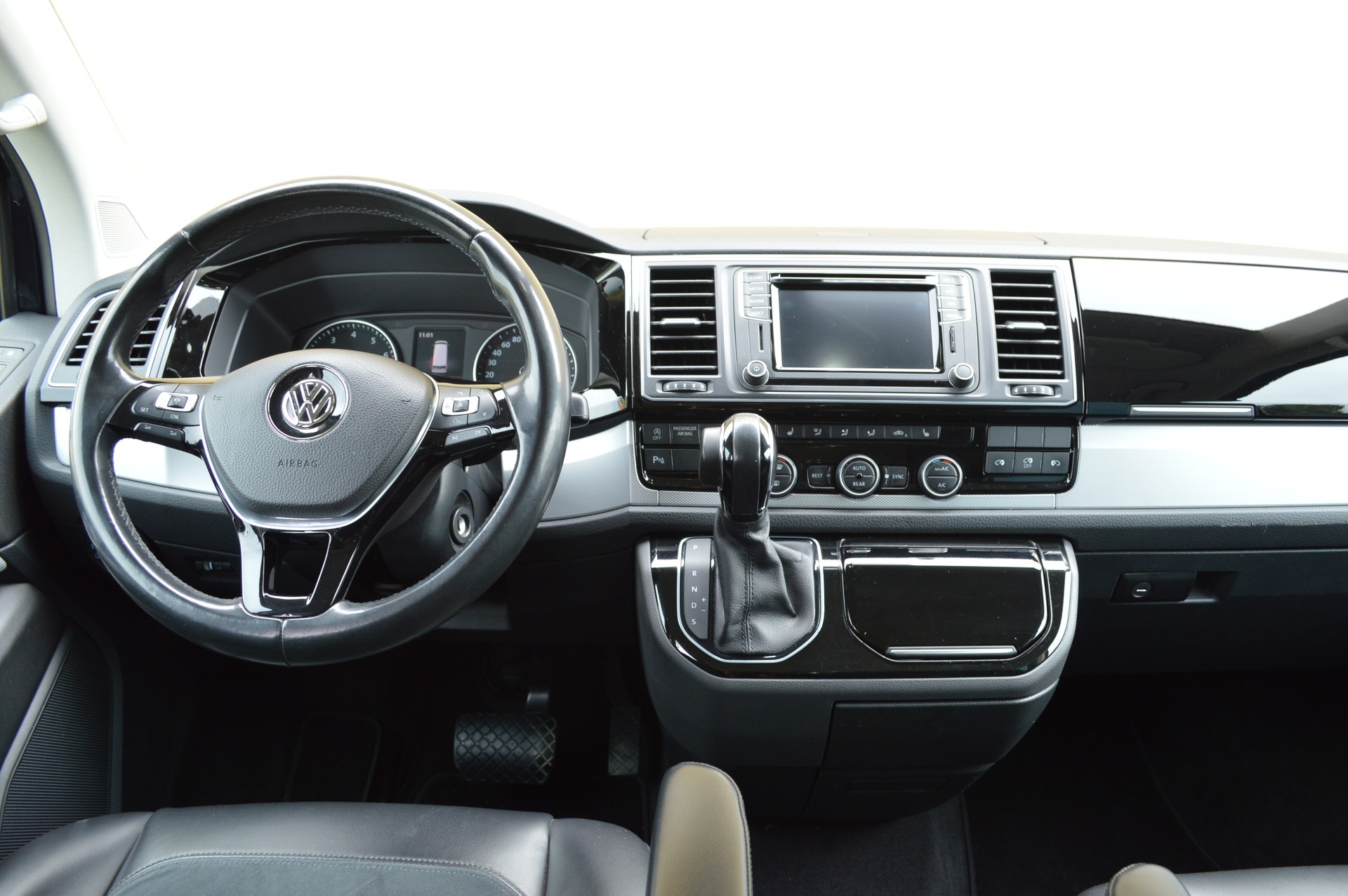 VW T6 Multivan 2.0 TSI Highline DSG-image-18