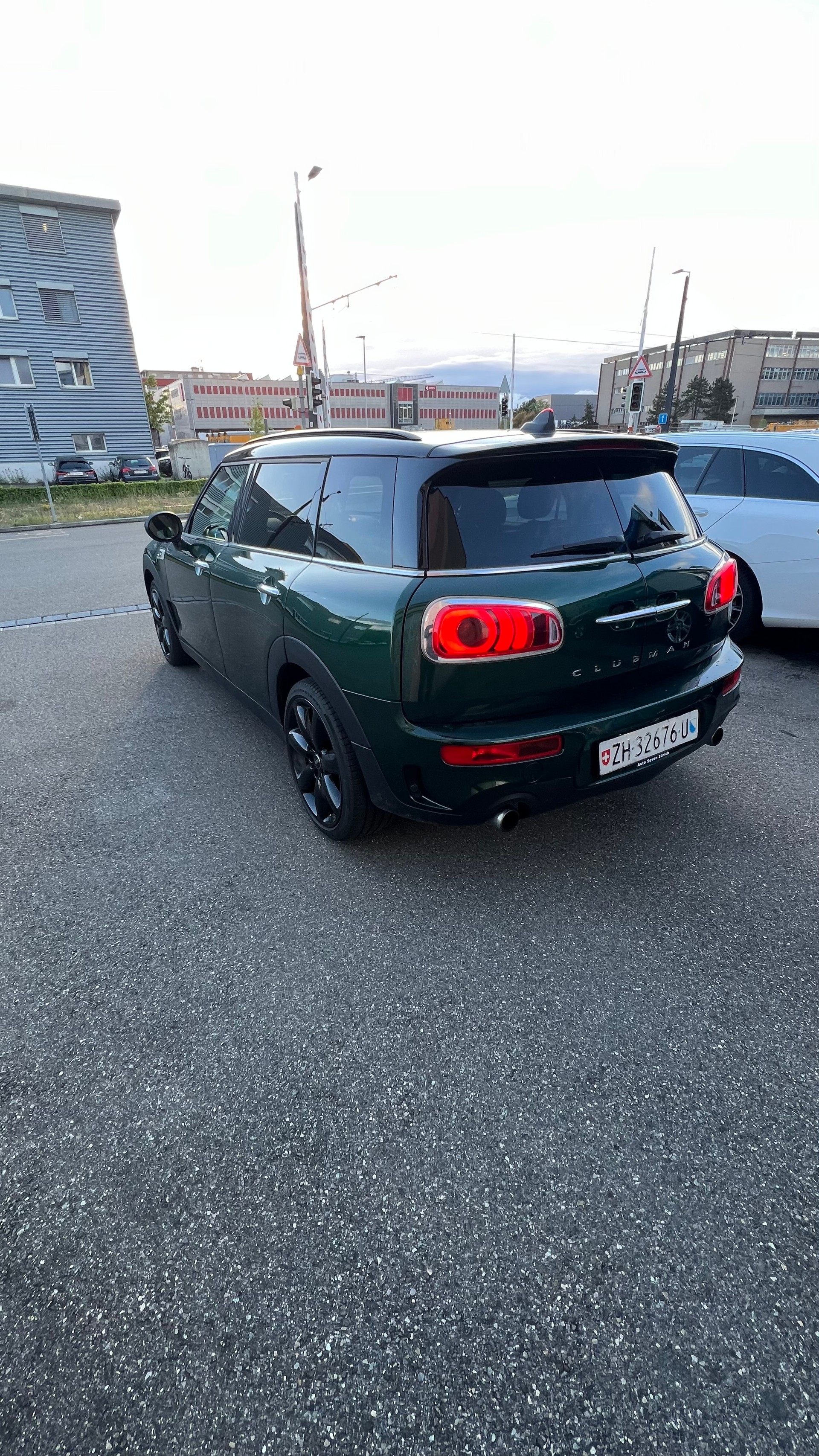 MINI Clubman Cooper S ALL4 Steptronic-image-5