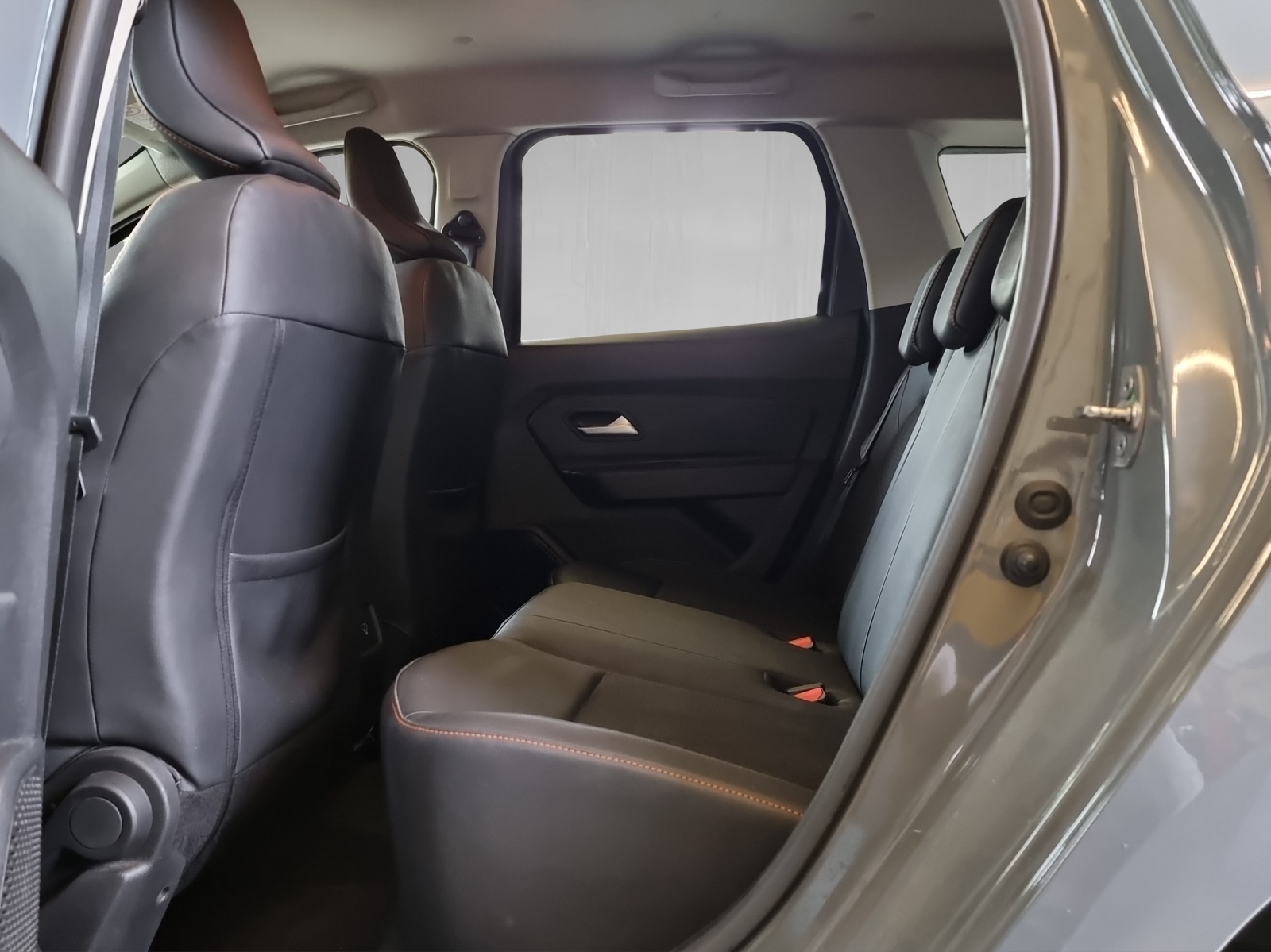 DACIA Duster 1.3 TCe 150 Extreme EDC-image-7