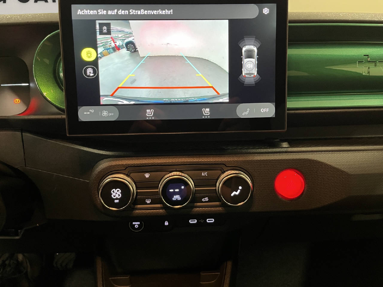 RENAULT Twingo E-Tech Urban Range techno-image-7