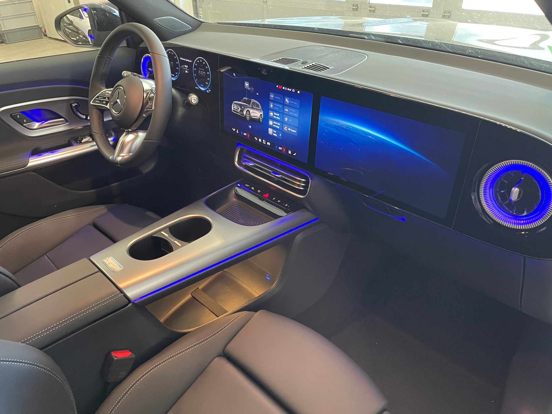 MERCEDES-BENZ GLB 350 4M EQ 7 places-image-26