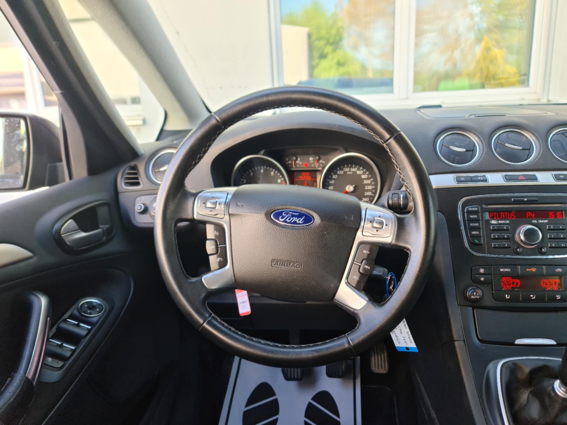 FORD S-Max 1.6 SCTi Titanium-image-12