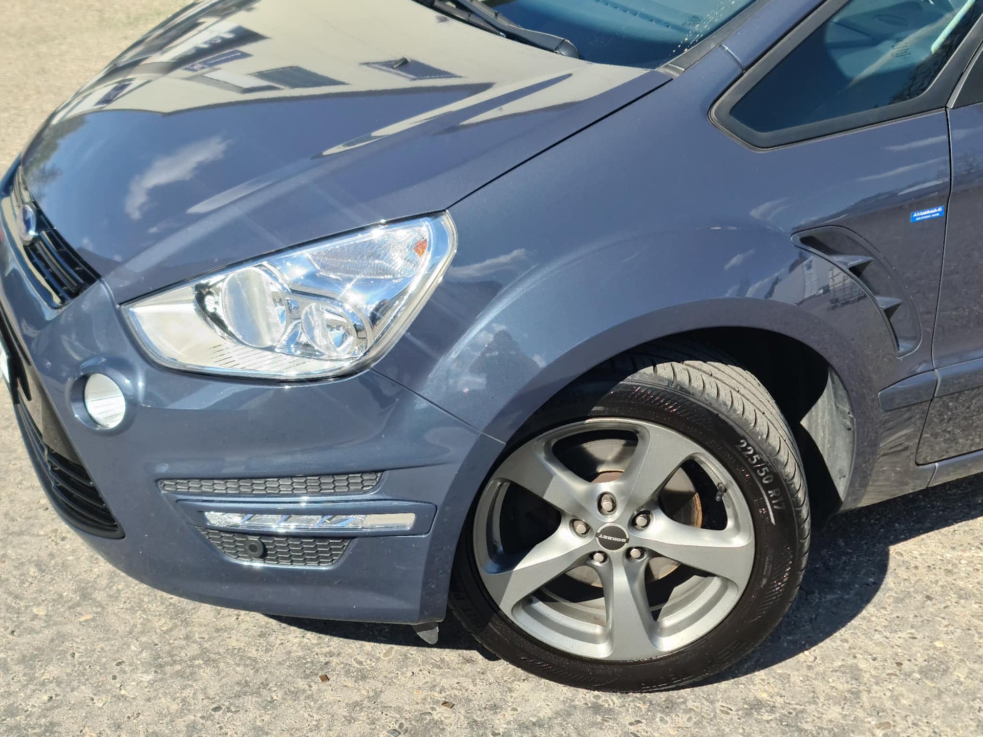 FORD S-Max 1.6 SCTi Titanium-image-1
