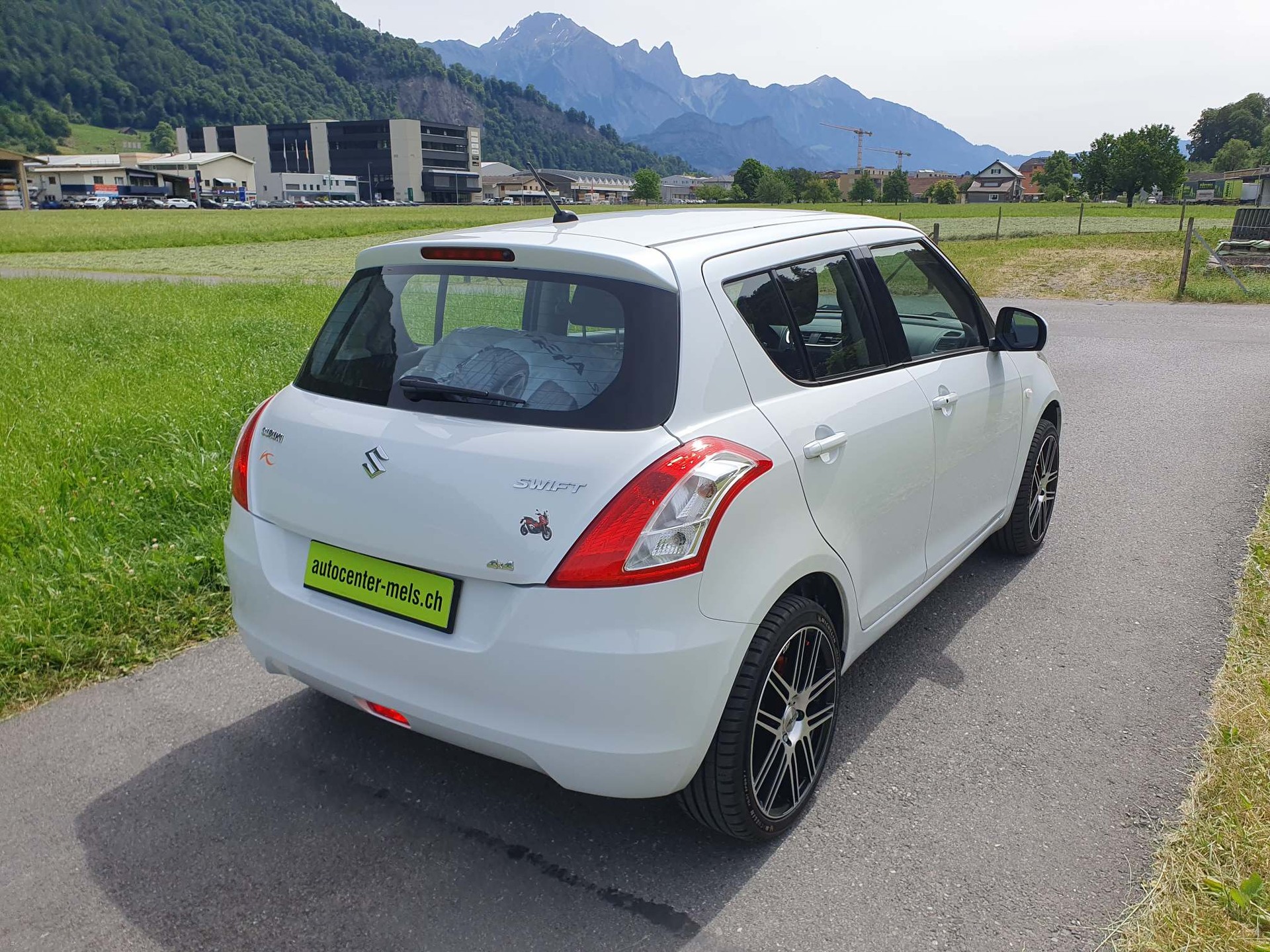SUZUKI Swift 1.2 GL TOP 4x4-image-6