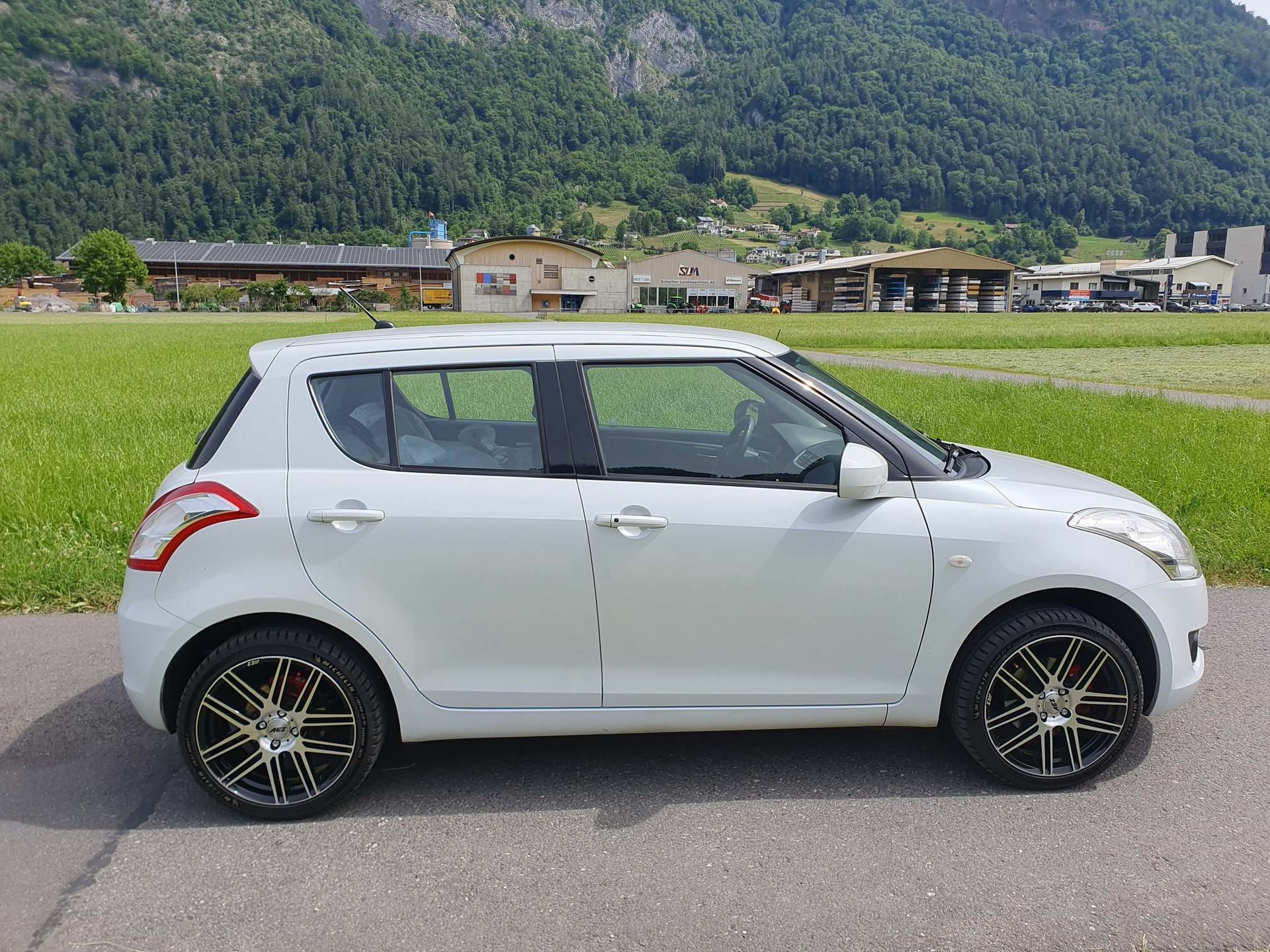 SUZUKI Swift 1.2 GL TOP 4x4-image-7