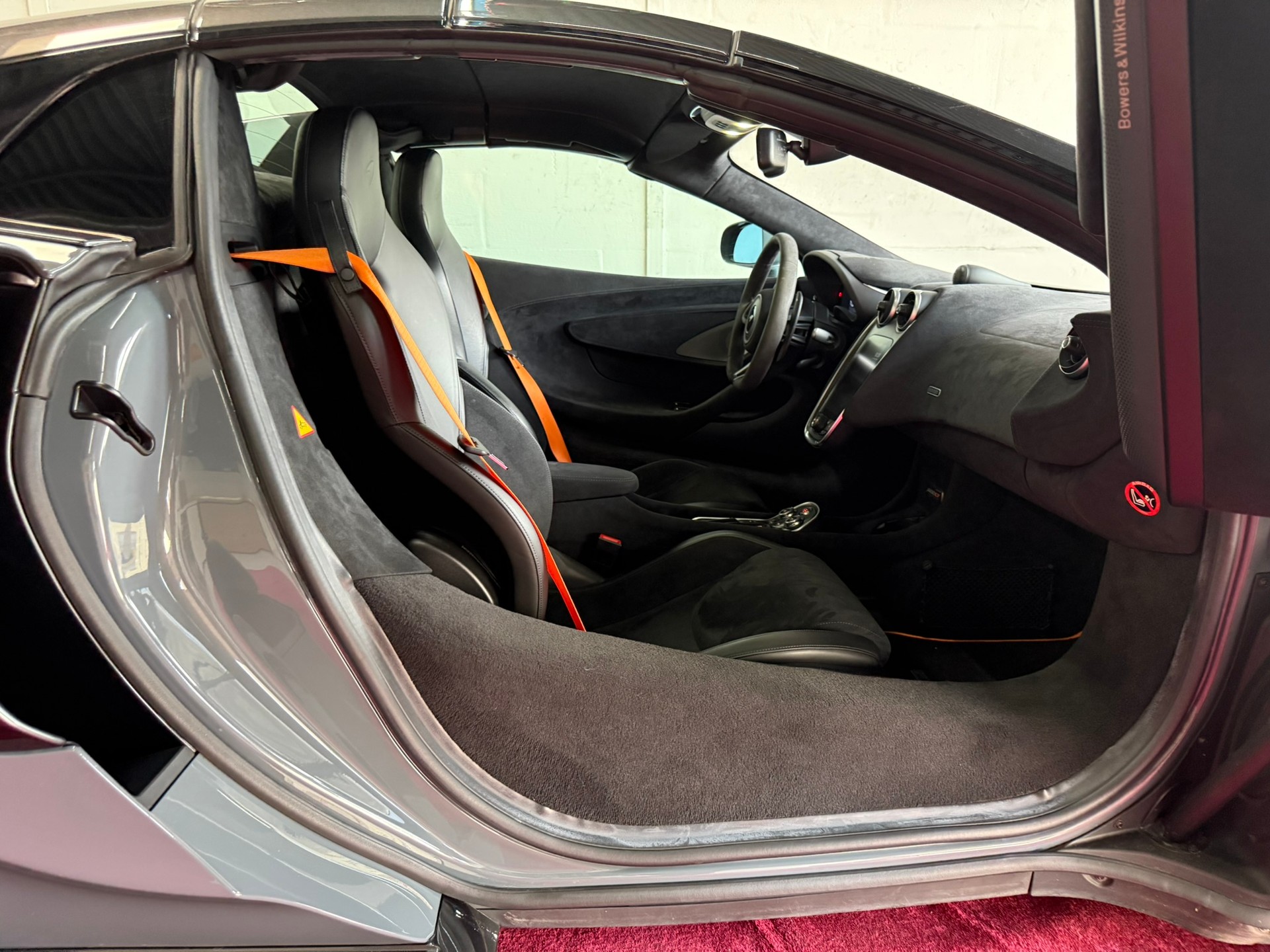 McLAREN 600LT Spider 3.8 V8 SSG-image-11