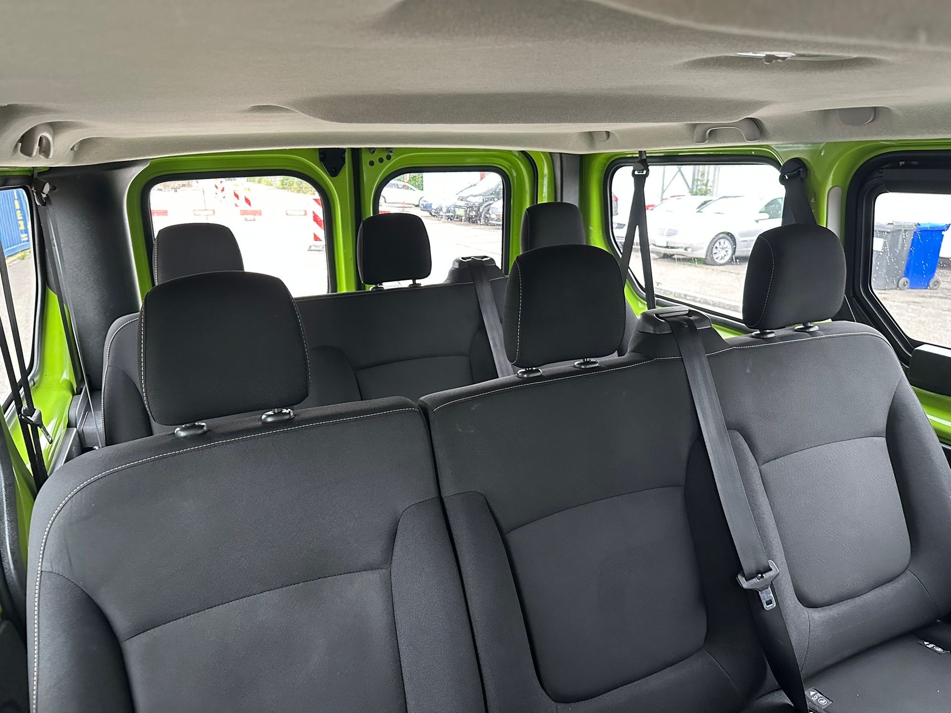 RENAULT Trafic ENERGY dCi 125 Passenger Expression-image-14