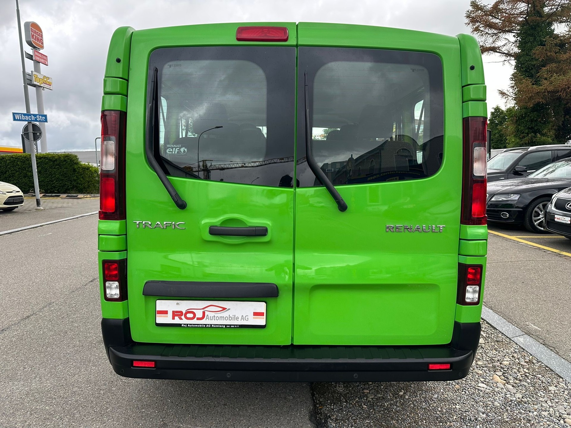RENAULT Trafic ENERGY dCi 125 Passenger Expression-image-6