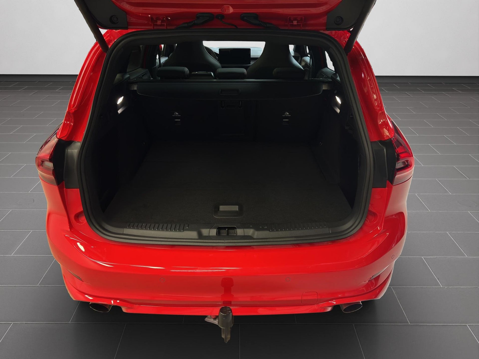 FORD Focus Station Wagon 2.3 EcoB ST X-image-16